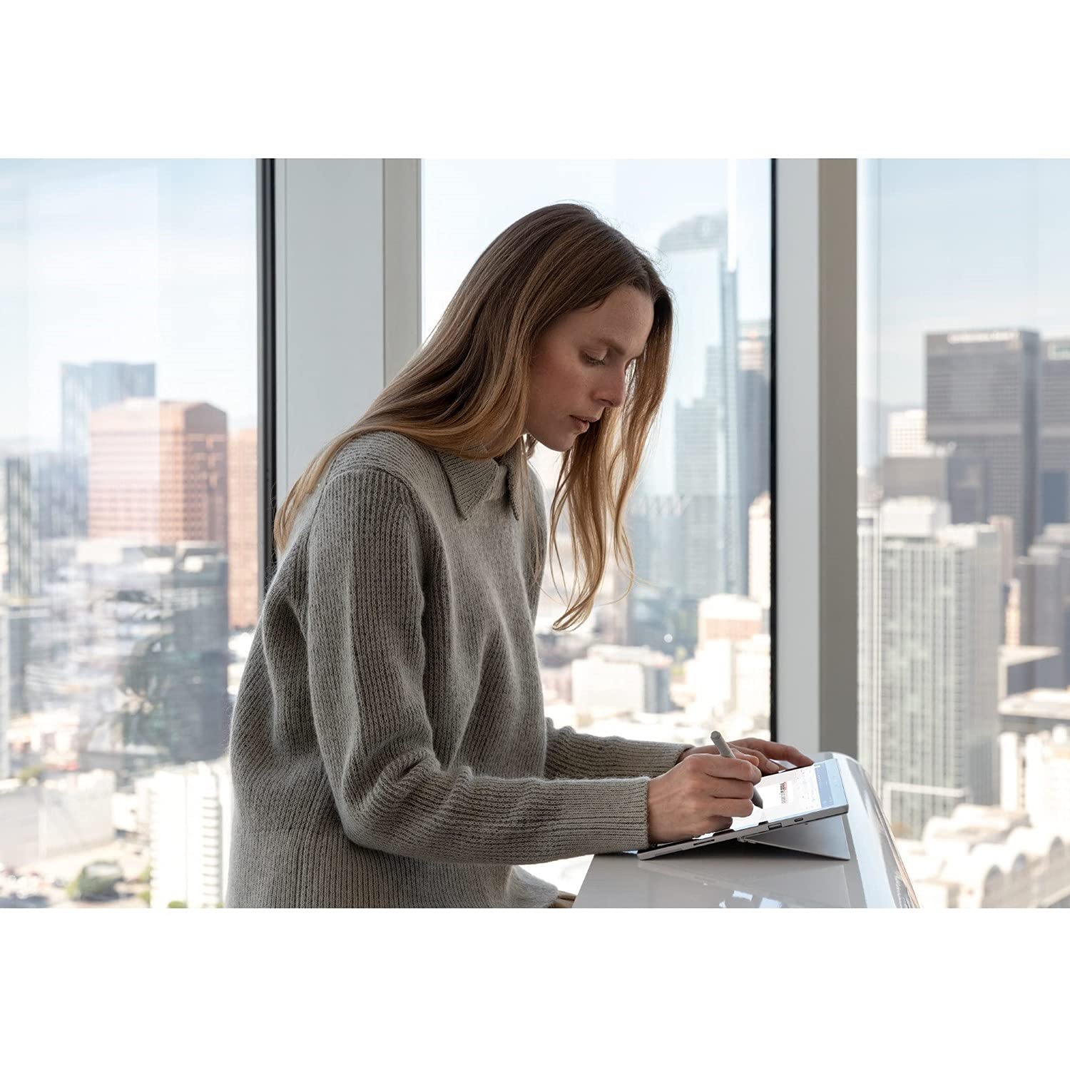 2019 Microsoft Surface Pro 7 con Intel Core i5-1035G4 (12.3-pollici, 16GB RAM, 256GB SSD) Platino (Ricondizionato)