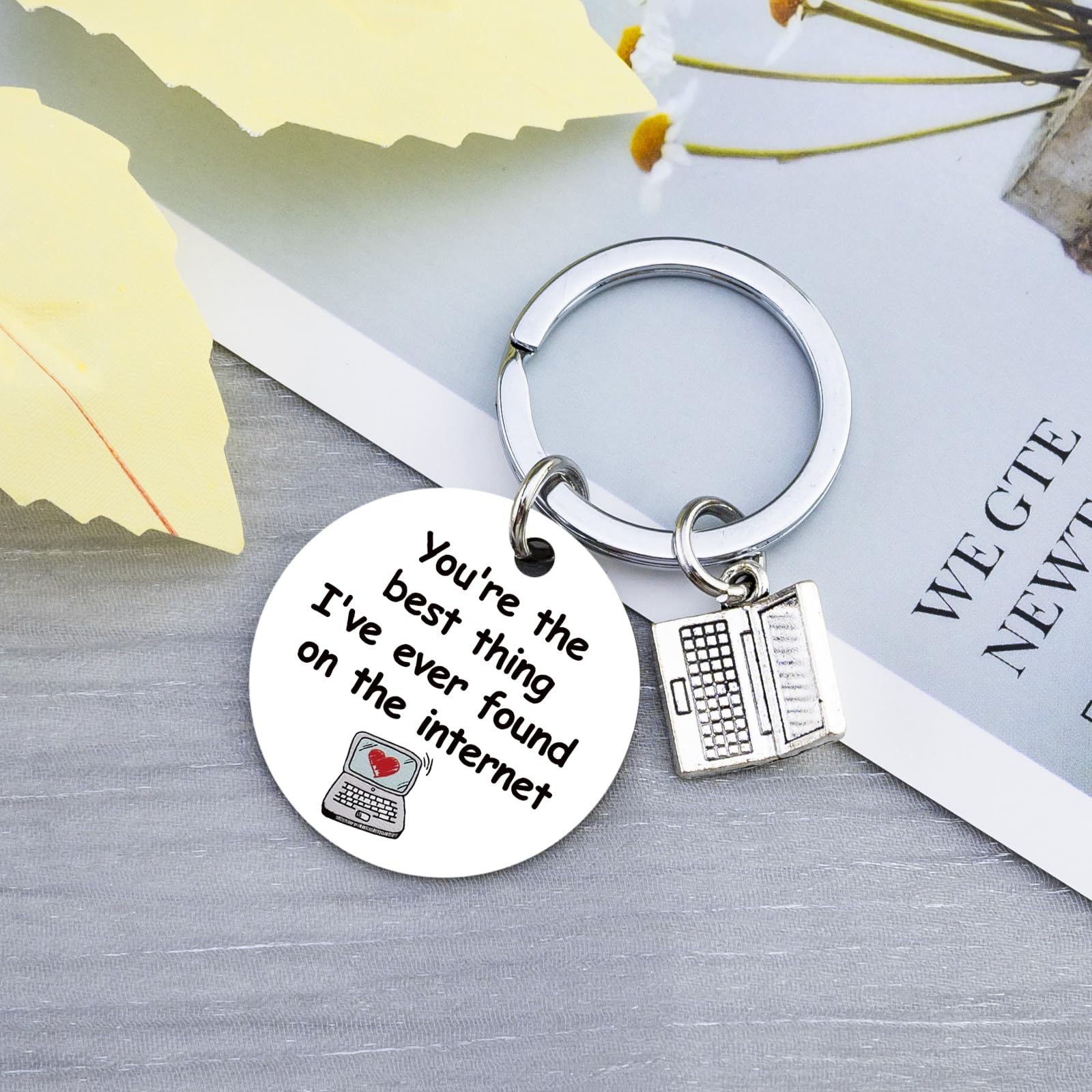 Long Distance Relationship Gifts for Men Women Him Her I Love You Gift for Boyfriend Husband Wife Girlfriend Best Thing I Found on The Internet Romantic Gift for Him Her