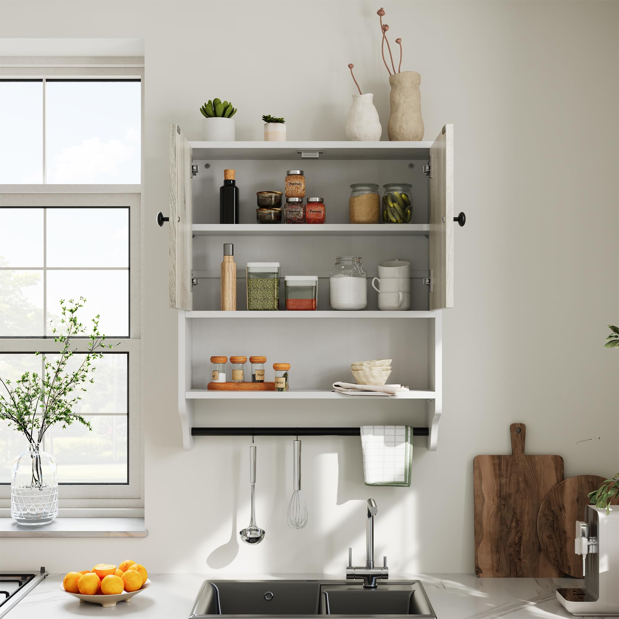 Mueble de baño de pared blanco con almacenamiento y barra transversal