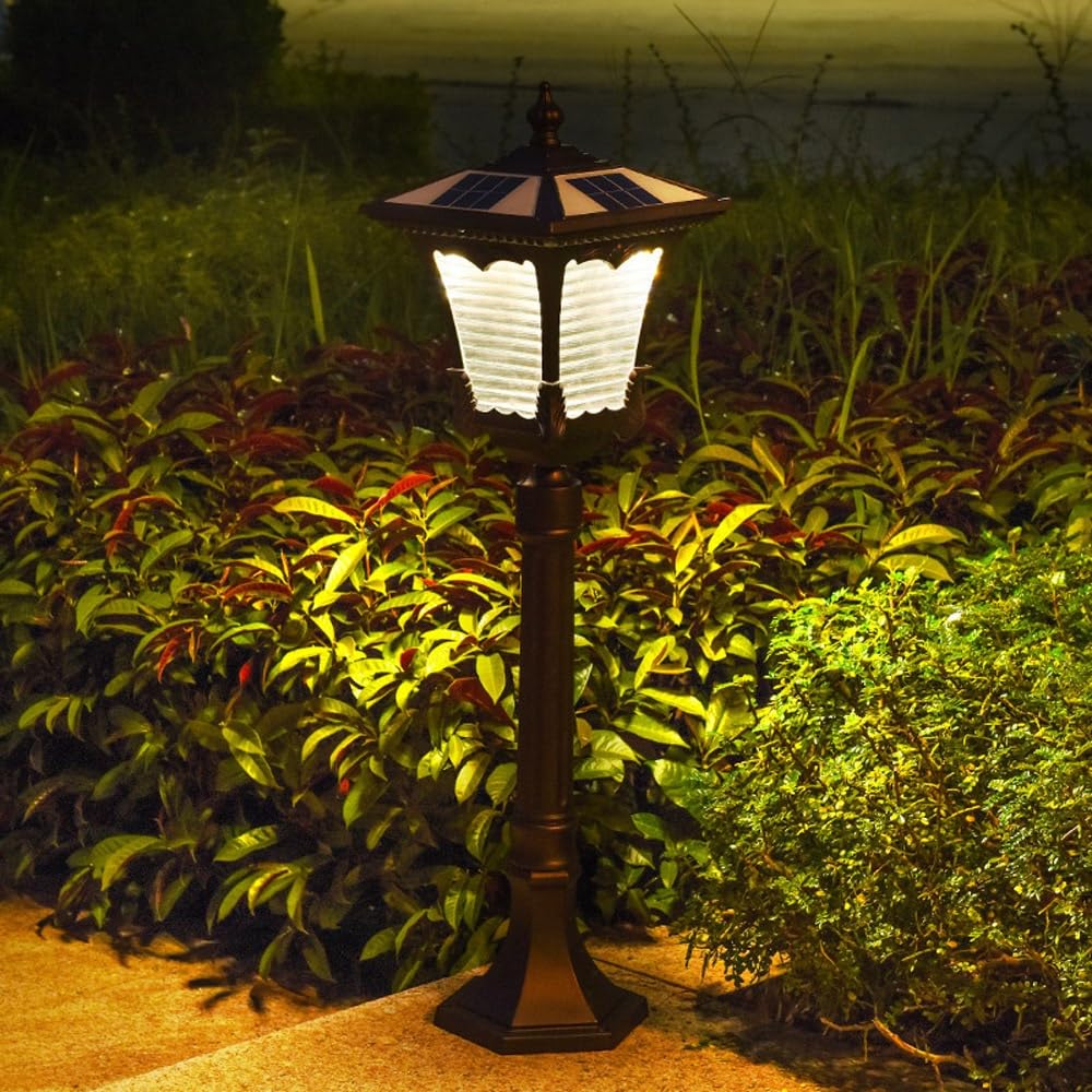 Lampada da palo solare tradizionale con paralume in vetro a strisce