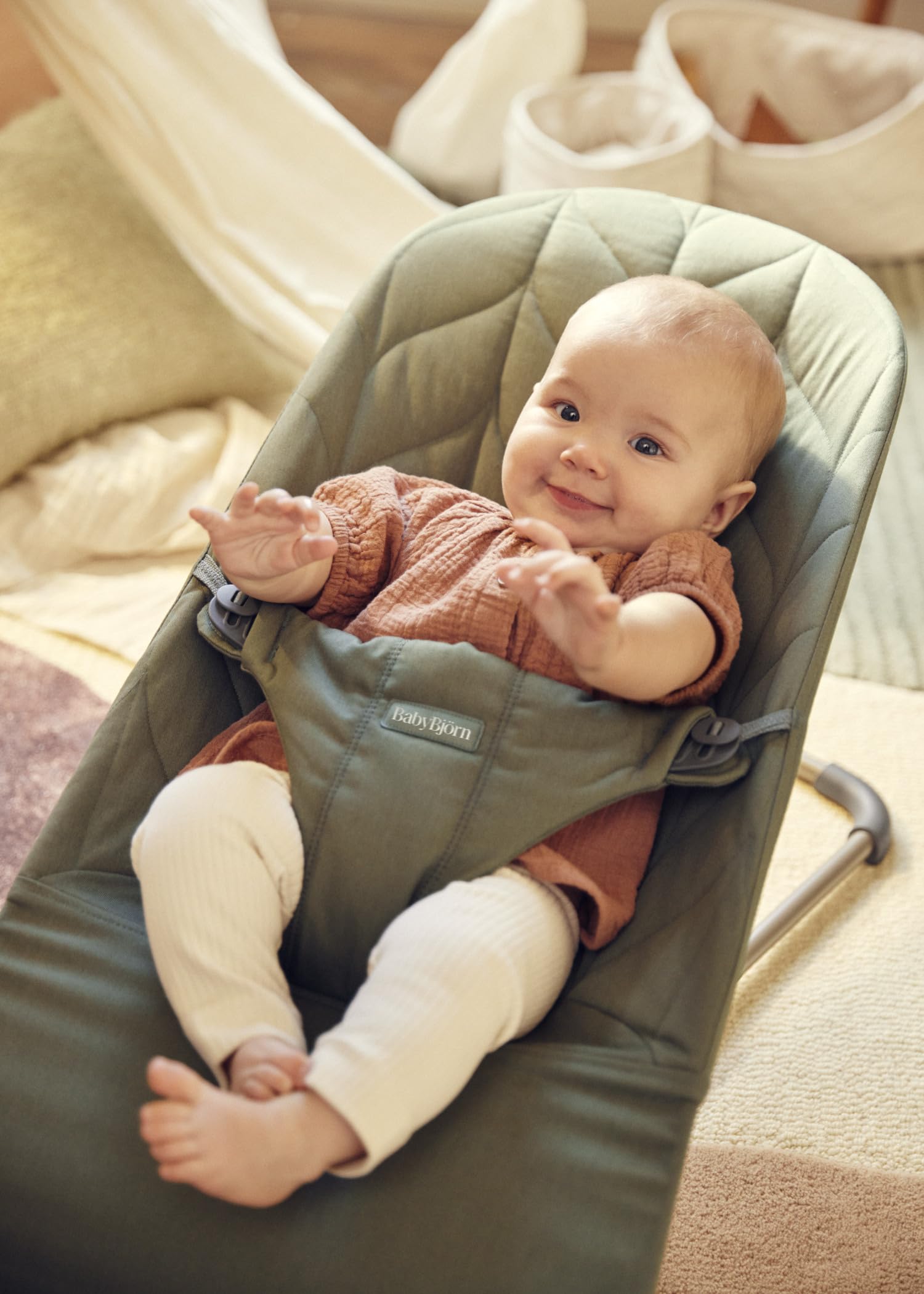 BabyBjörn Transat Bliss, Tissé, matelassage Pétale, Vert foncé