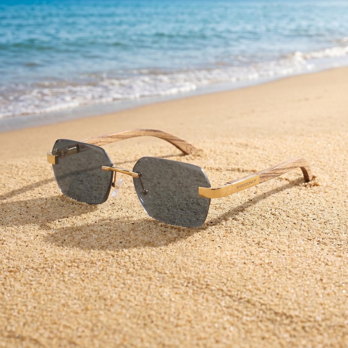 Gafas de sol de madera sin montura - Gafas de sol de moda con montura de metal y funda de bambú para hombre y mujer Regalos perfectos