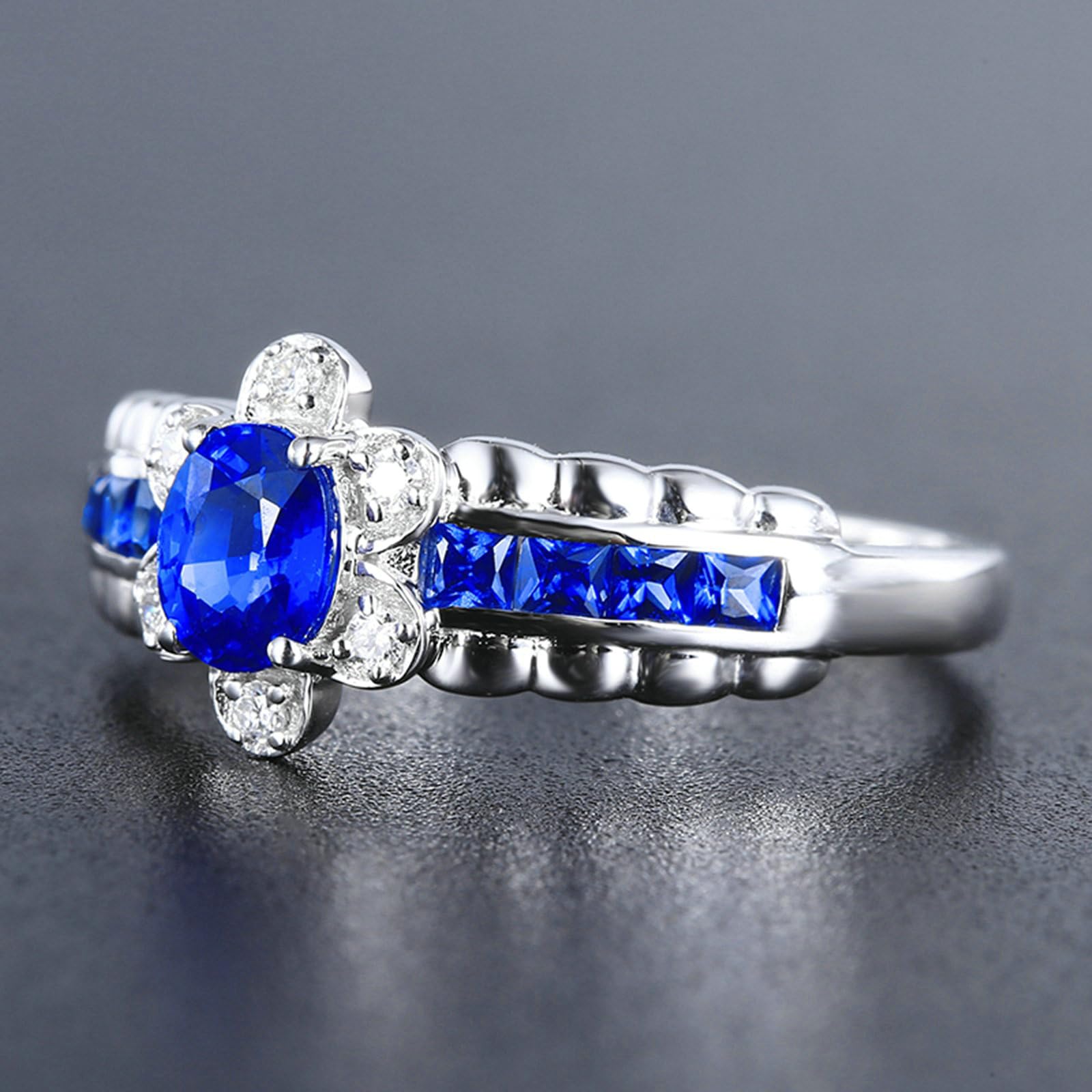 Anello Oro Bianco Donna 14K, Anelli Fidanzamento Donna Elegante Fiore Zaffiro Blu Sintetico da 1.04ct e Moissanite da 0.06ct Anello per Mamma, Fidanzata, Sposa Oro Bianco