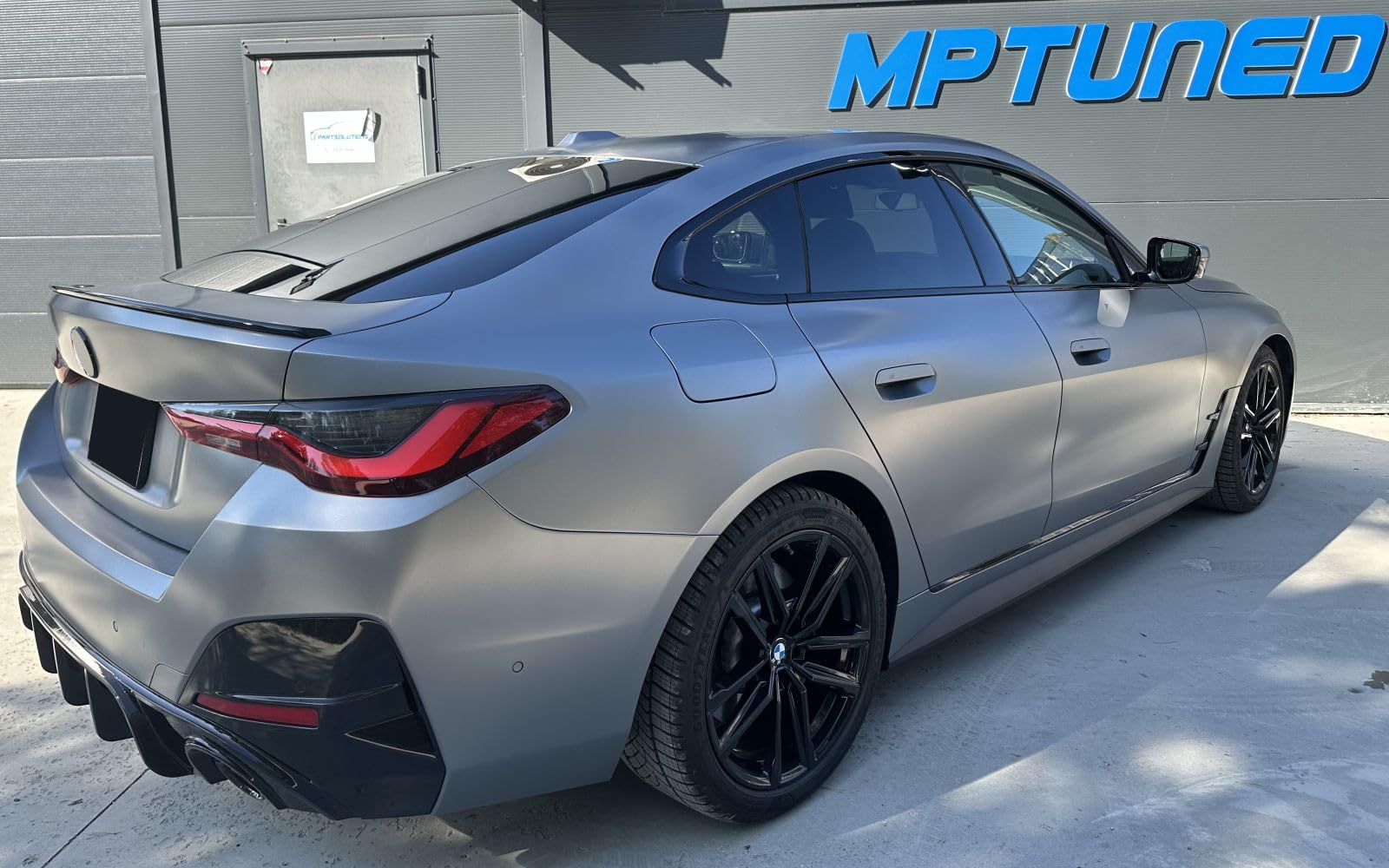 MpTuned G26 Performance Spoiler posteriore nero lucido per serie 4 2020 Performance Tuning 420i 428i 430i 435i 440i Spoiler portellone posteriore labbro