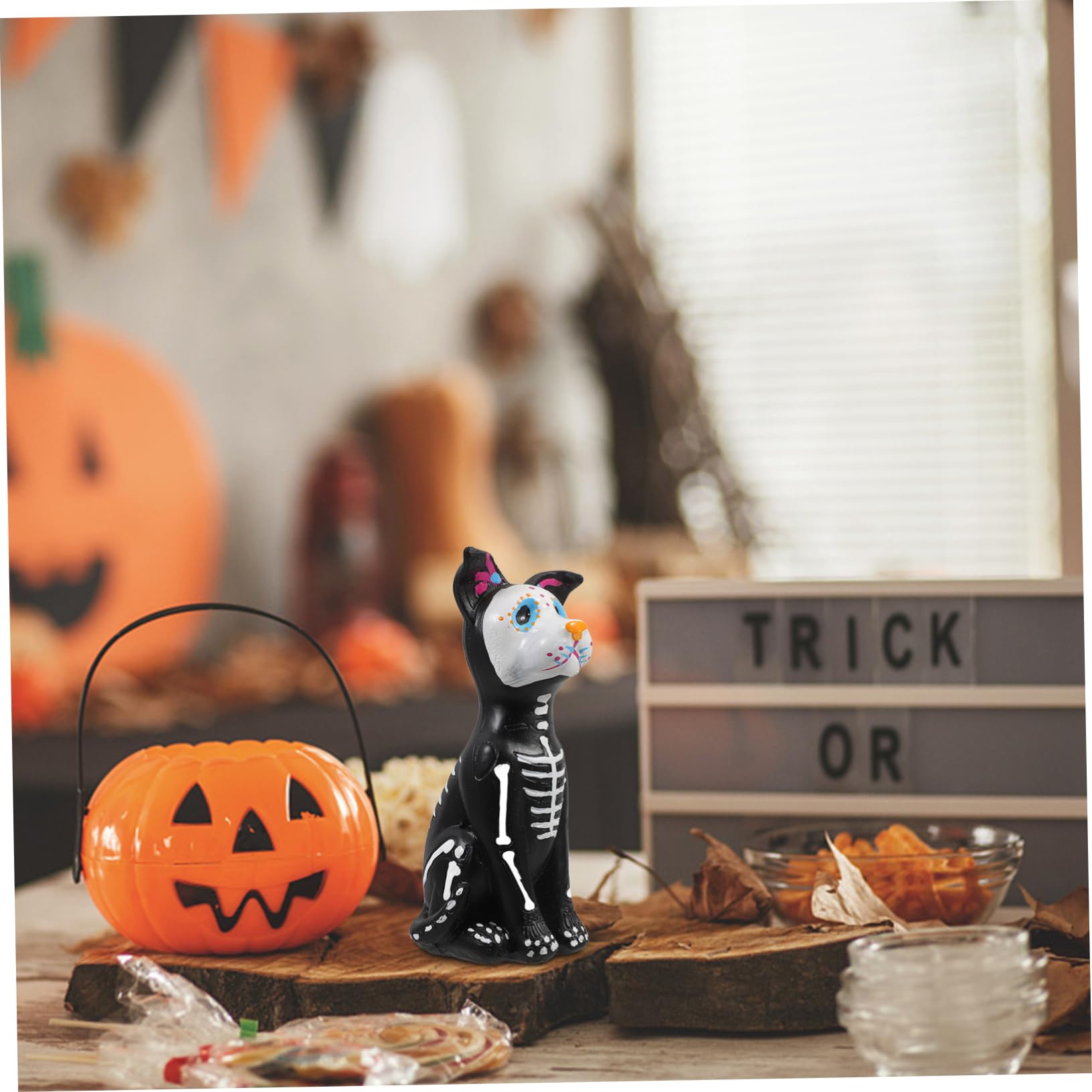 BESTonZON 4 Stück Halloween Resin Hund Figur Tischdekoration Niedliche Kleine Hundeskulptur Leichtes Harz Tier Ornament Langlebig und Einfach zu Reinigen als Halloween Party Zubehör und Foto