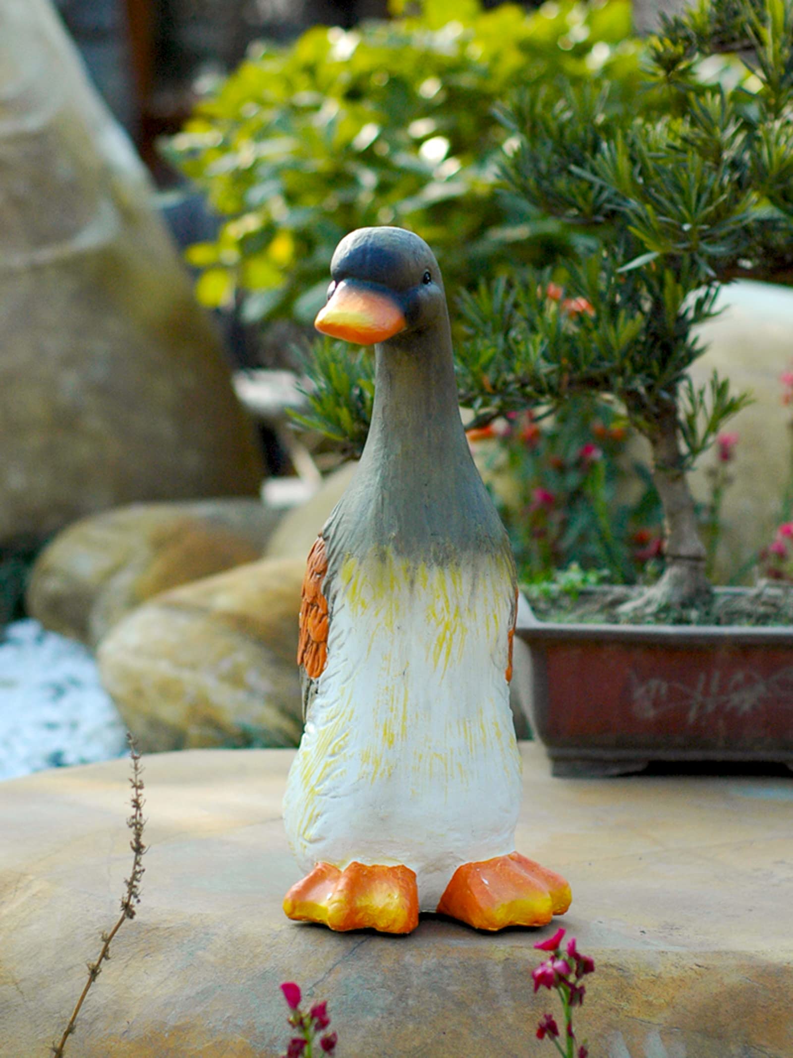 Grande statua di anatra divertente da 41 cm per esterni, simulazione di animali ornamentali, decorazione da giardino in resina per piscina, paesaggio, cortile, prato, giardino roccioso