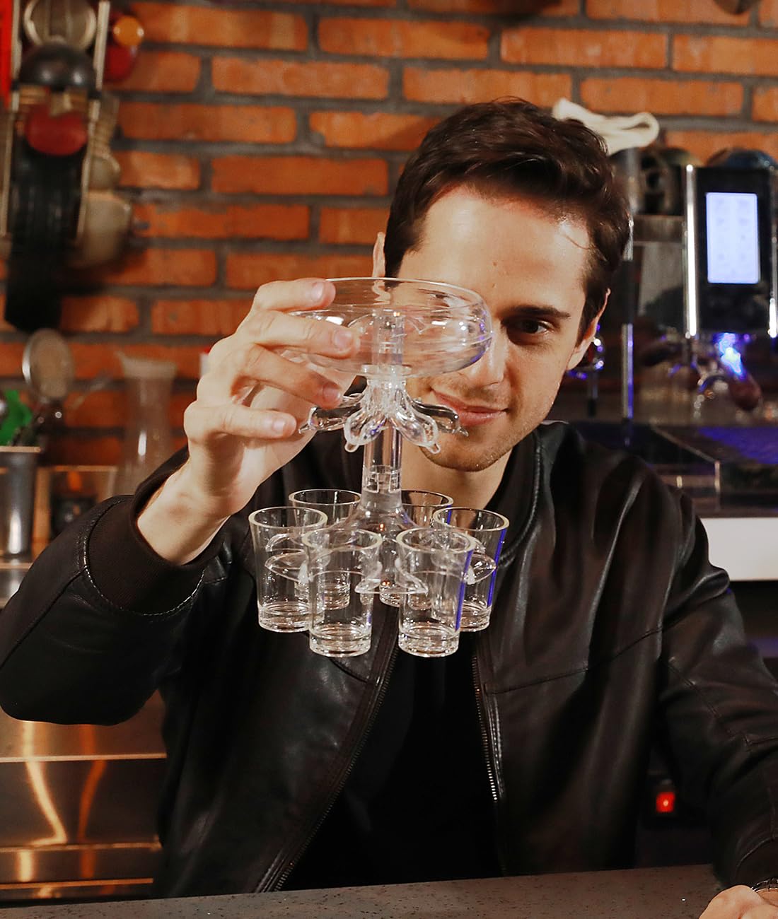 Amazon | ショットグラスディスペンサー 日本酒グラスコップ ビール