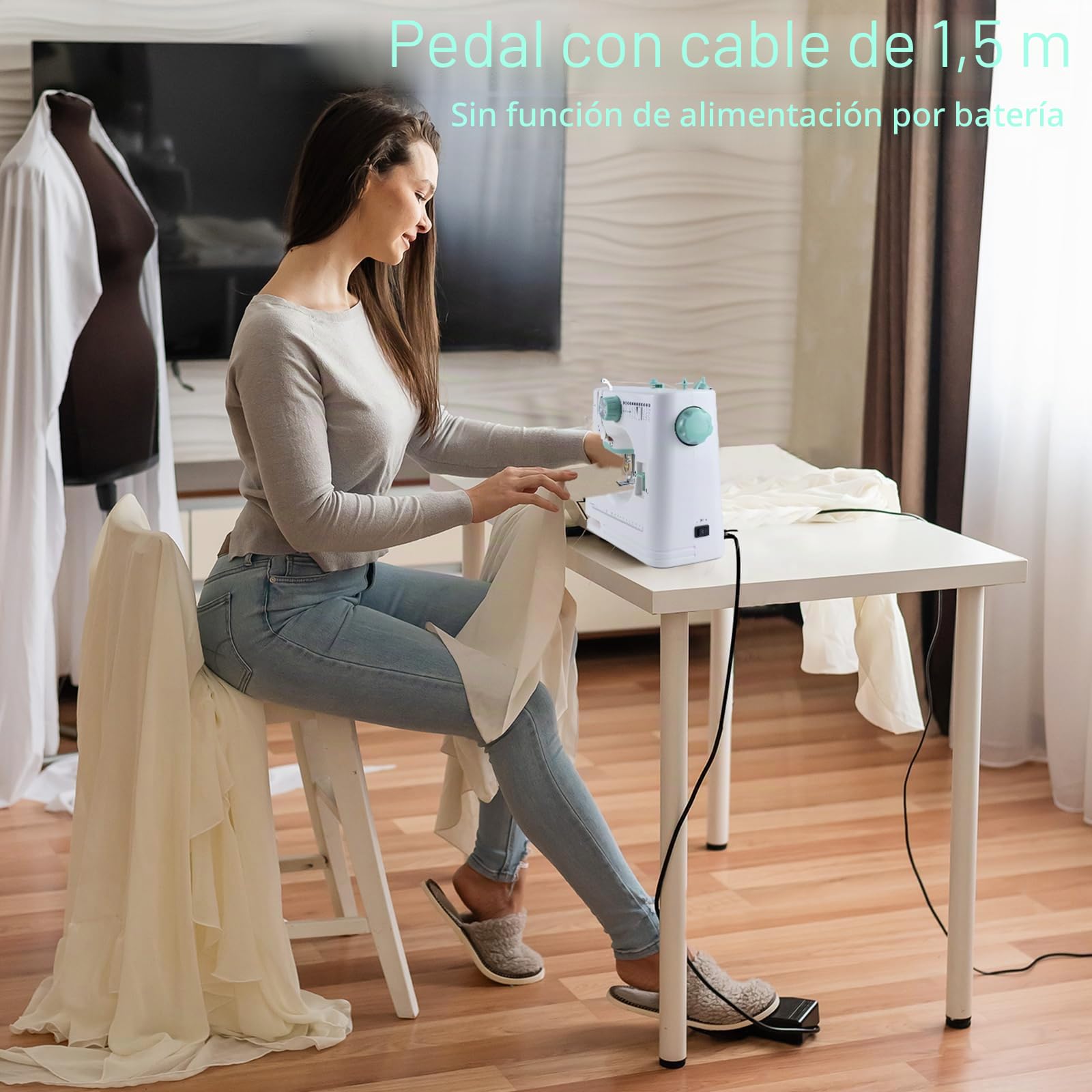Máquina de Coser Eléctrica Portátil con Prensatelas de Doble Intercambiable | 12 Patrones + Control Velocidad, 20 Telas Florales (20x20 cm), Pedal y 60+ Accesorios para Principia