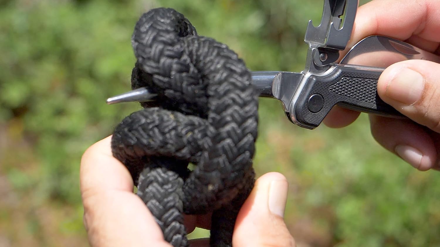 Camillus Marlinspike 2.0 Compact Durable Corrosion-Resistant 440 Stainless Steel Everyday Carry Folding Pocket Knife with Integrated Dual Locking System - Image 21