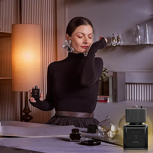 Miniatura 5 de Ajmal Chapter V Eau De Parfum Unisex 50 ML  Fragancia de larga duración - Hecho en Dubai
