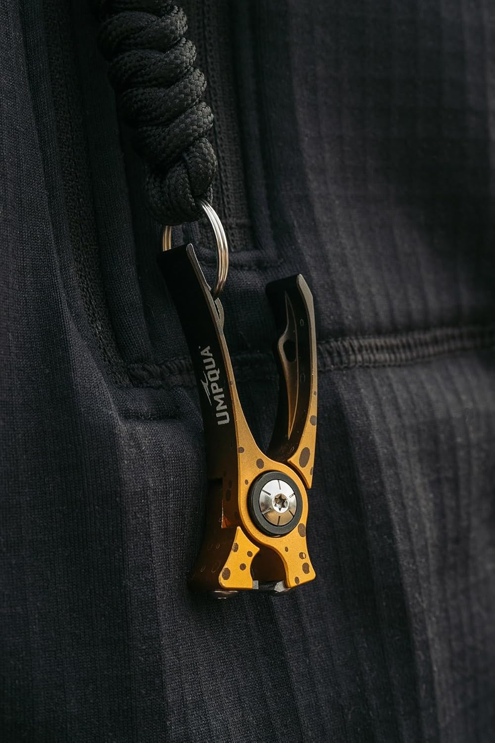 Umpqua River Run Nipper with Retractor