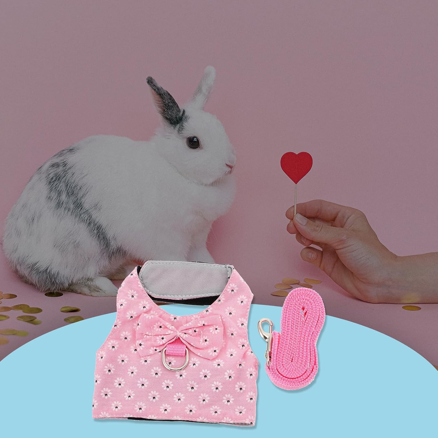 VICASKY Rabbit Vest Leash for Small Animals, Breathable Snowflake M Size, Adjustable Comfortable Harness for Bunnies, Guinea Pigs, and Hamsters, Suitable for Outdoor Walking and Travel
