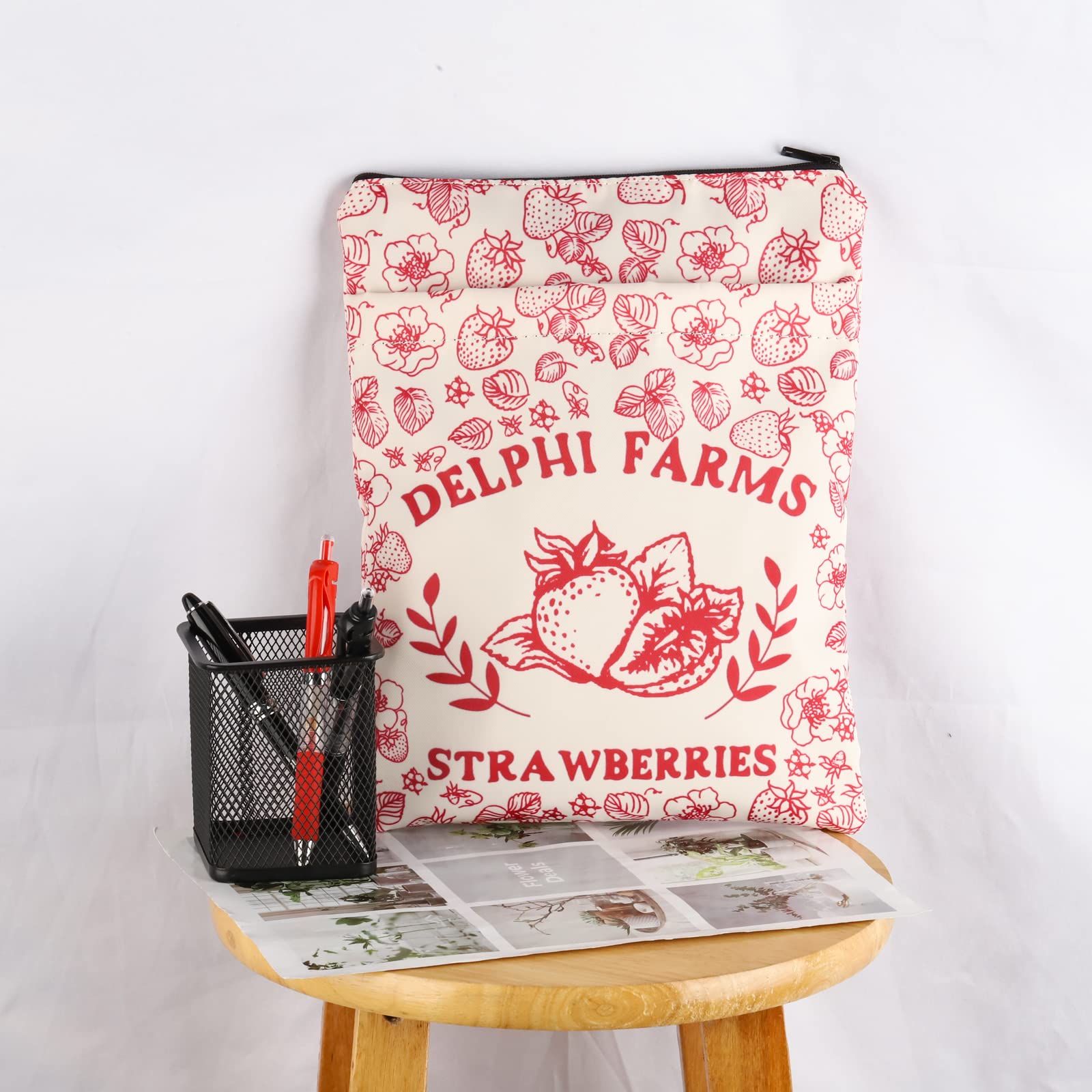 MAOFAED Delphi Farms Strawberry Book Sleeve - Zipper Book Protector Cover