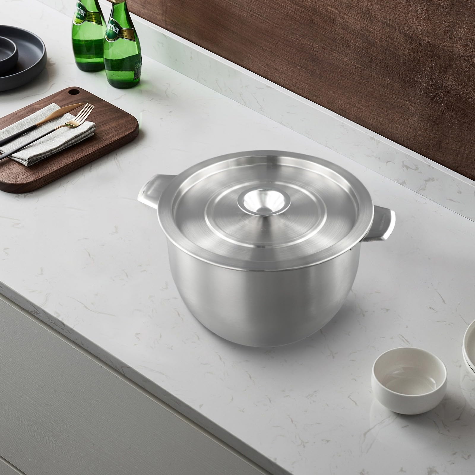 Vaso filtrante per olio con coperchio sicuro e rete integrata per filtrare e conservare oli aromatizzati fatti in casa in cucina (5,2 L)