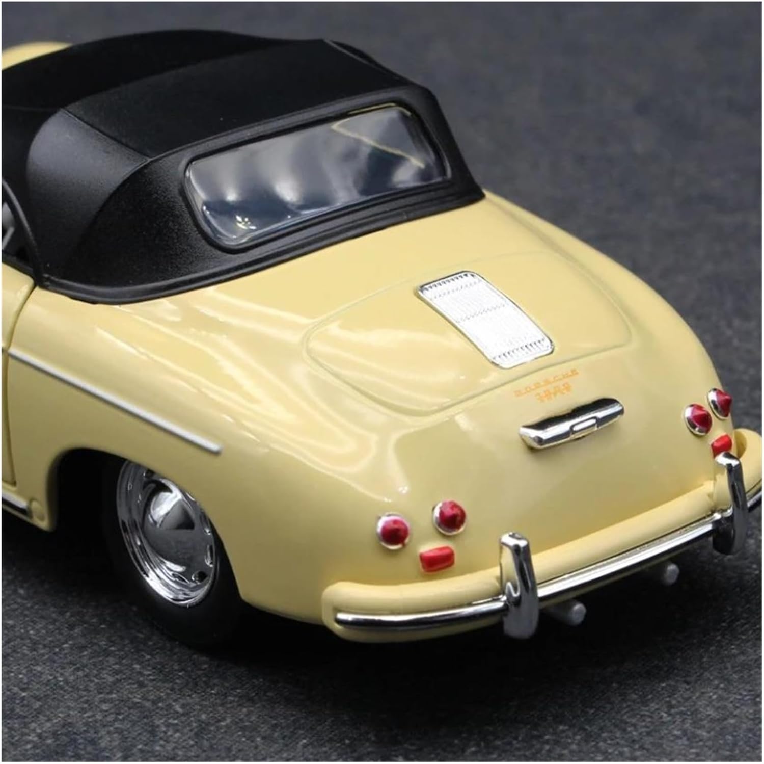 装飾用車の模型 1:24 356A ダイキャスト合金車モデルの装飾に適したホリデーギフト飾るオフィス 装飾用(Yellow)