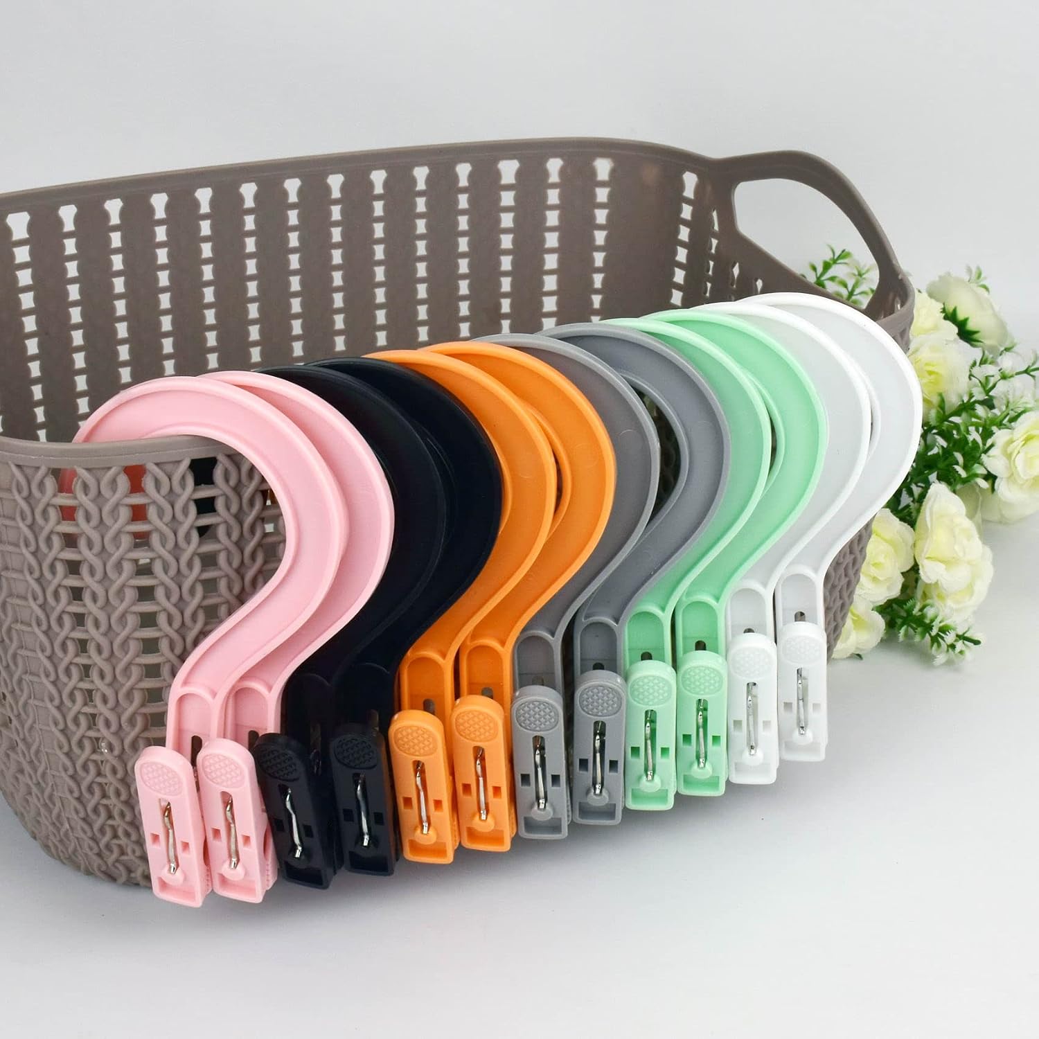 Laundry Hooks Boot Hangers Plastic Clothes Pins Hanger Clips for Bathroom Travel Portable (Multi-Color 12PCS)