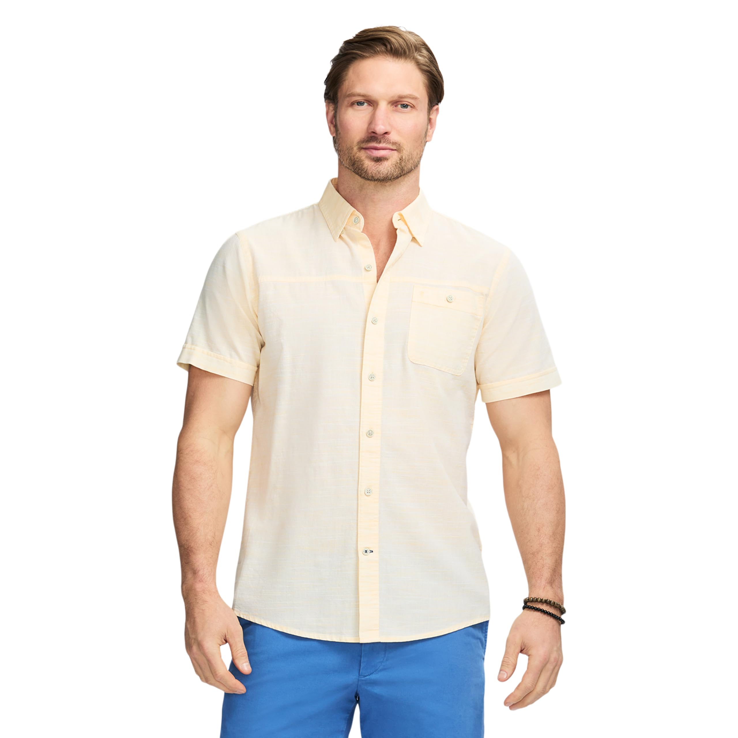 Izod Men's Banana Cream Saltwater Dockside Chambray Short Sleeve Button Down Shirt, Large