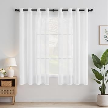 EMEMA 2er Set Sheer Voile Vorhang mit Ösen Transparente Gardine aus Voile Polyester Ösenschal Transparent Wohnzimmer Luftig Dekoschal für Schlafzimmer 140 X 160 cm (B x H) Weiß