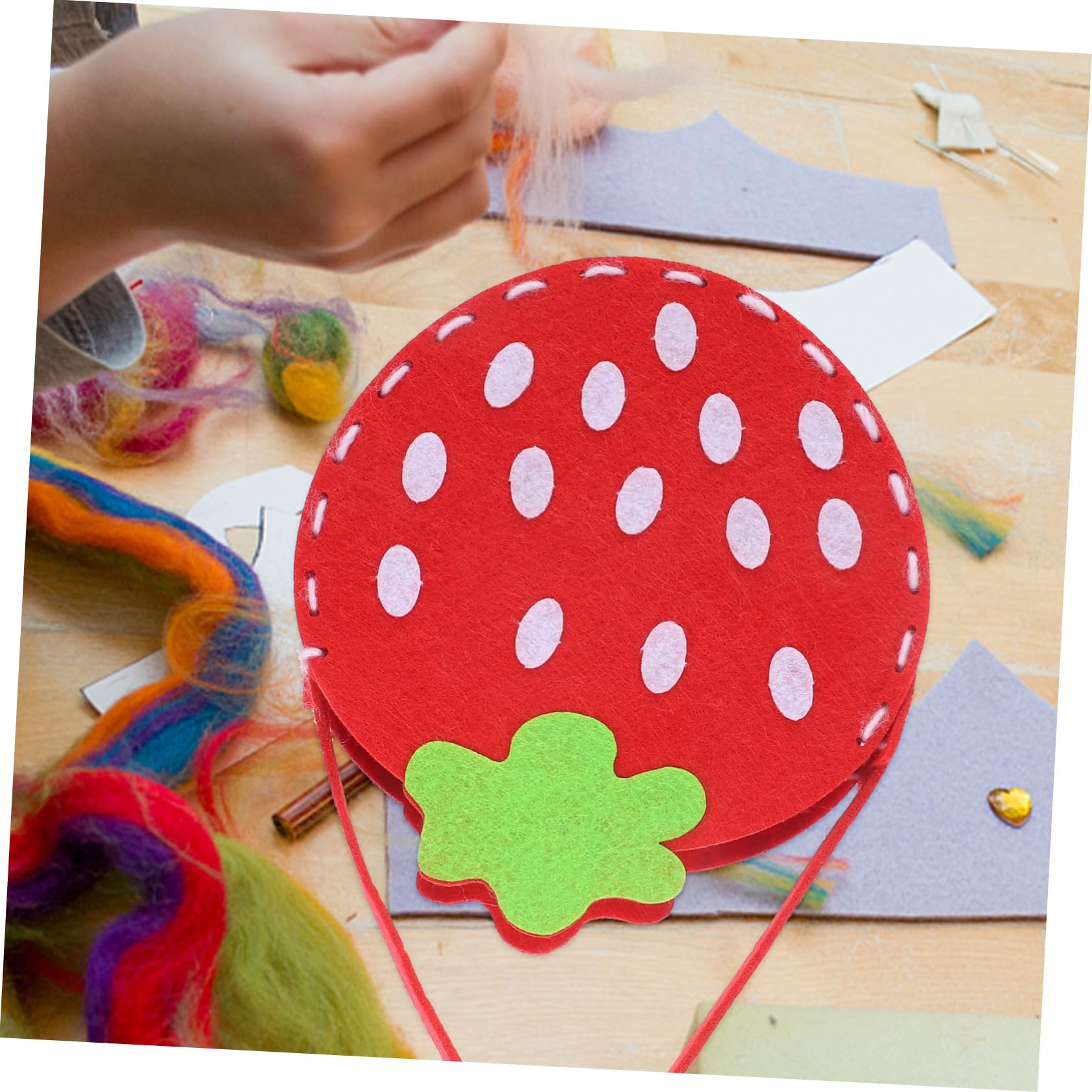 Uonlytech Kit de Couture Paquet Non Tissé Garçon et Filles 5 Pièces Taille Garçon et Filles Tissu Non Tissé Solide Bricolage Éducatif Activité Manuelle Créative Anniversaire Plusieurs styles
