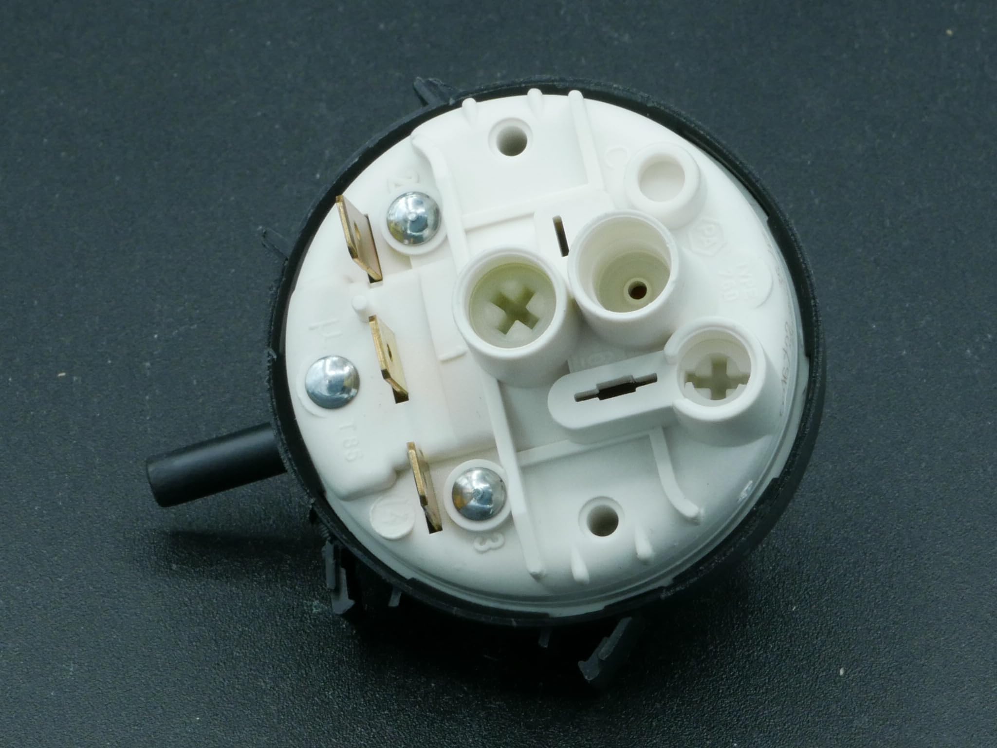 Bitron, Pressostato - Sensore Livello Acqua, Livellostato, per Lavatrice e Lavastoviglie, Tipologia 760, Taratura 35-17, Angolo Tubetto 90°, Peso 40gr, Codice OEM WHP 481201210476