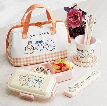 【新品未使用】　ちいかわ　タンブラー　3個セット Amazon｜スケーター(Skater) タンブラー ストロー付き 3個 320ml