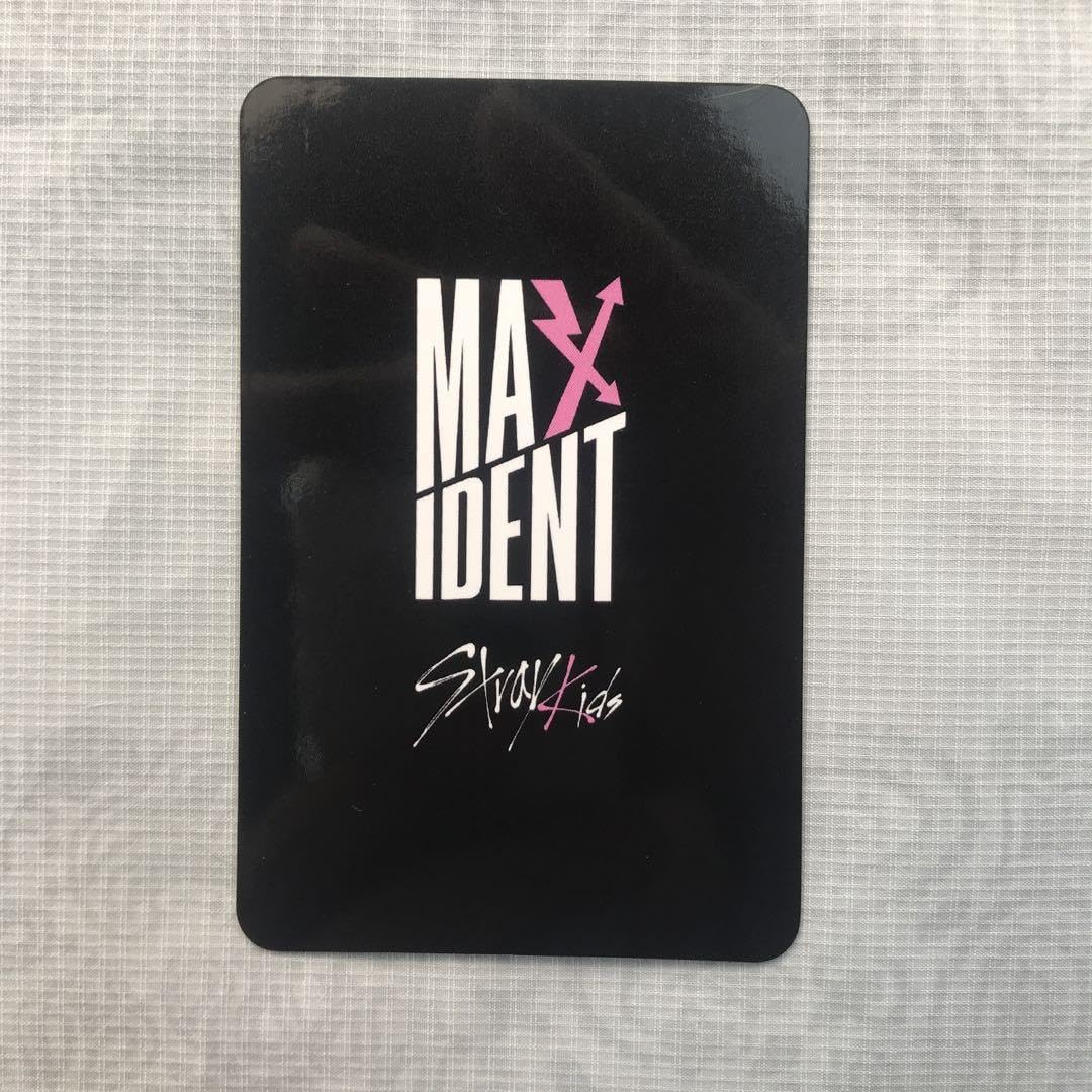 Amazon.co.jp: StraykidsスキズMAXIDENT 事前録画 サノク トレカ  