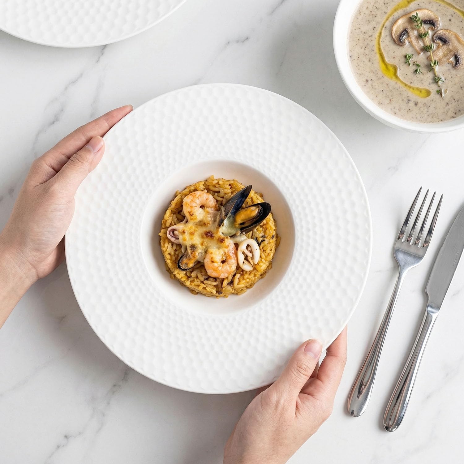 Juego de 4 cuencos de sopa de porcelana para pasta, platos poco profundos, cuencos con borde de 10 onzas con borde, aptos para hornos microondas y refrigeradores (11 pulgadas)