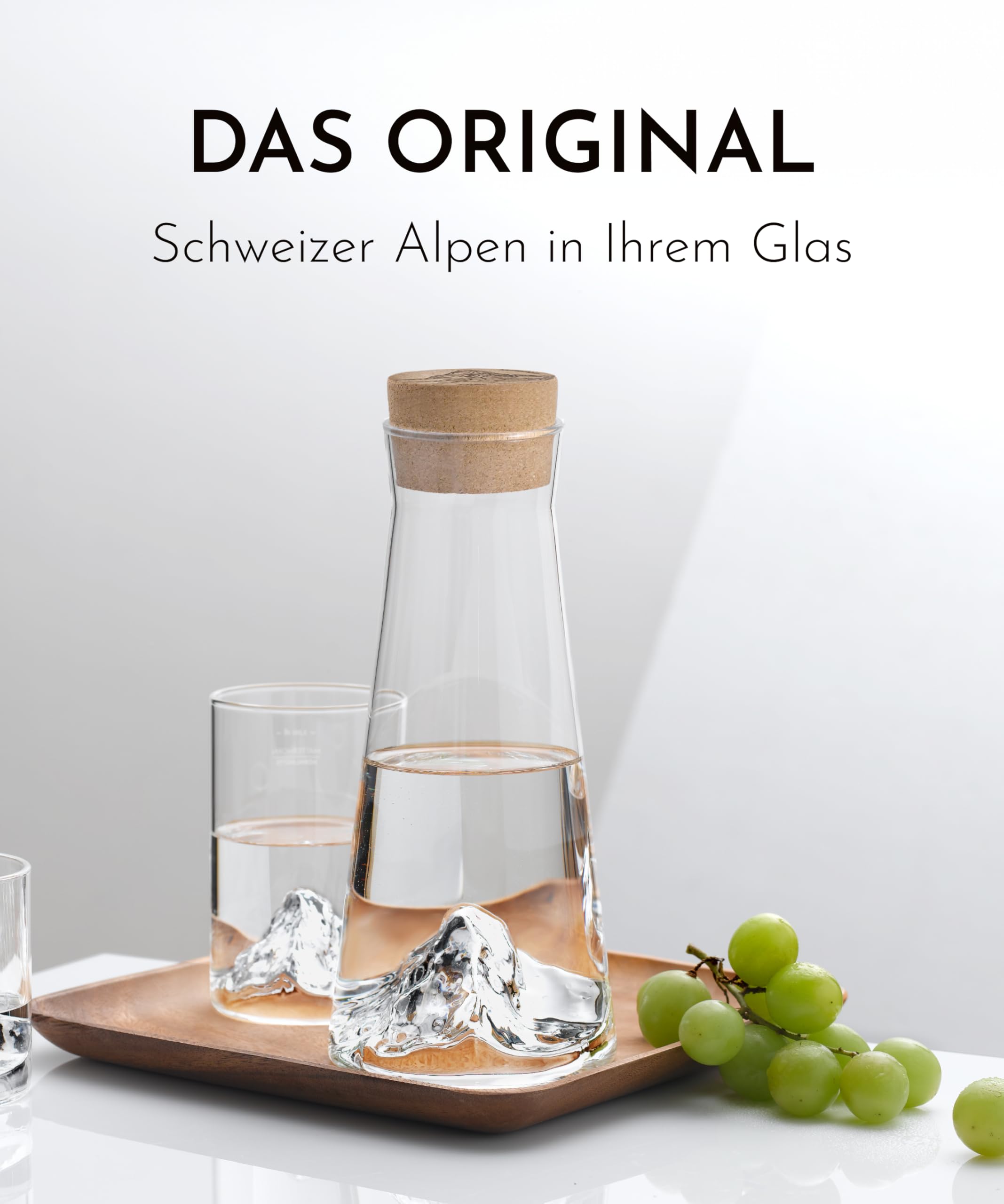 Premium Karaffe glas mit Bergen drin – Wasserkaraffe Glas 1L, Glaskaraffe mit Deckel, Borosilikatglas, mundgeblasen & handgefertigt