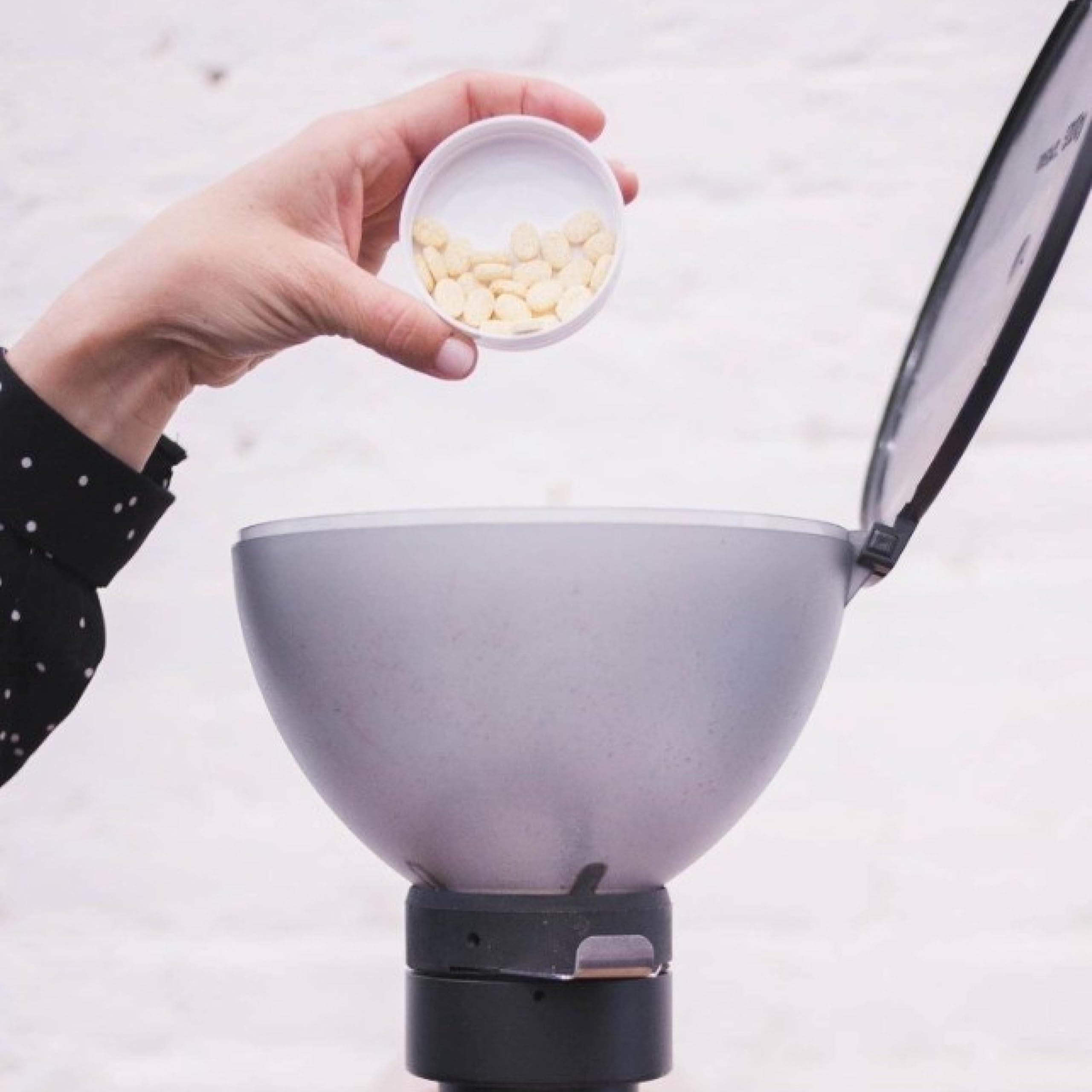 Urnex Grindz Comprimés de Nettoyage pour Moulin à Café, 430 g | Produit de Nettoyage, Dissolvant de Résidus de Café