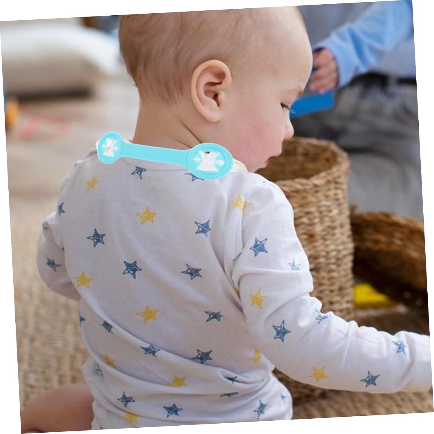 UPKOCH 6pcs Adjustable Bib Clips for Newborns and Boy Girl Bib Holders for Feeding and Snacks Comfortable and Sturdy for Home and Travel