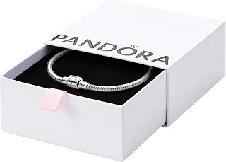 PANDORA Moments バレルクラスプ スネークチェーン チャームブレスレット