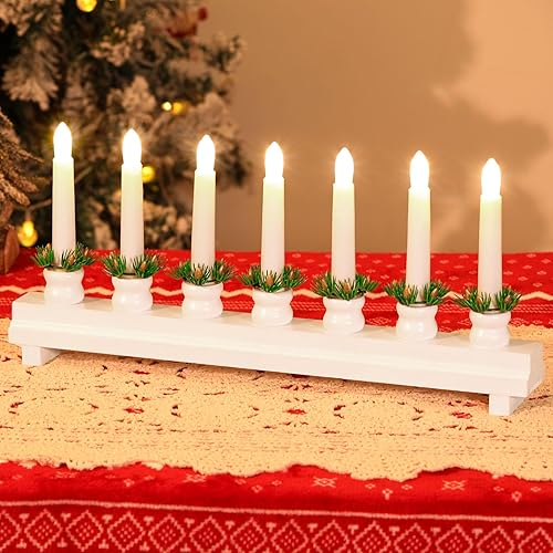 Lewondr Candelabro sueco de Navidad, velas eléctricas con 7 velas cónicas sin llama, luz de puente de vela de madera con alimentación USB, luces
