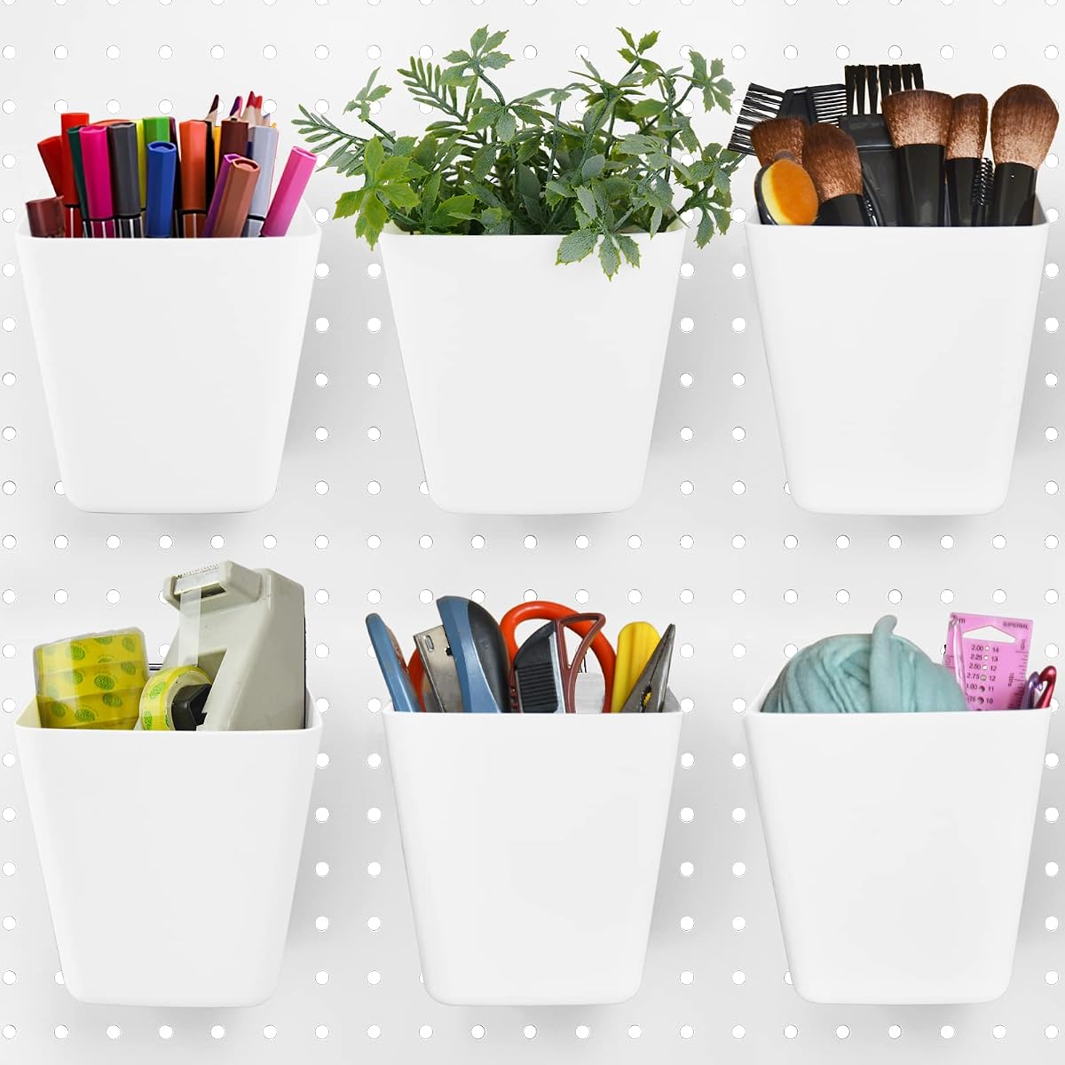 G.CORE Papelera de almacenamiento grande para tableros perforados, paquete de 6 con ganchos, portavasos en forma de caja cuadrada, accesorios para banco de trabajo de garaje, sala de manualidades, oficina, sala de juegos, organización de cocina en el hogar (blanco) | Tazas grandes de boca abierta, accesorios organizadores de tablero perforado de 1/8 "y 1/4", portavasos para manualidades, banco de trabajo de garaje, suministros de herramientas de oficina