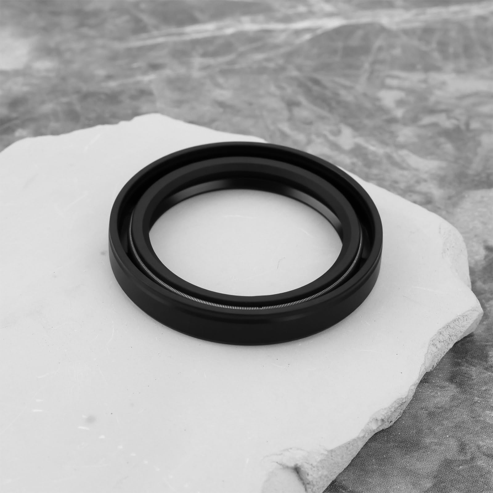 2 Pièces Joint D'huile Avant 35 X 47 X 7 Compatible avec Kubota D722 Et D902 Les Moteurs Compatible avec Bobcat 6670358 15877-04140