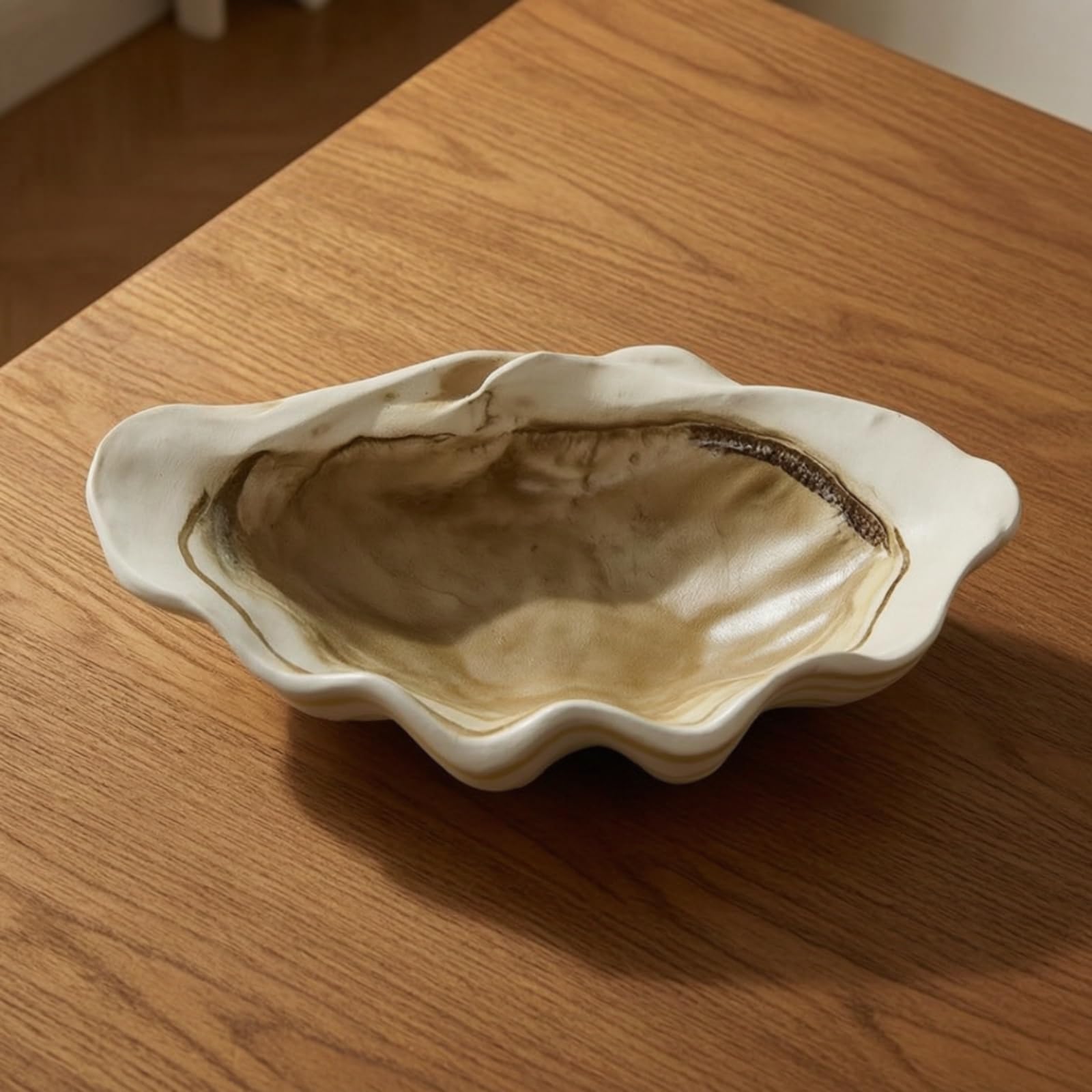 Vassoio Decorativo in Resina con Forma a Conchiglia Vassoietto Piatto Centrotavola Interno Beige E Profilo Marrone per Arredi Moderni Adatto per