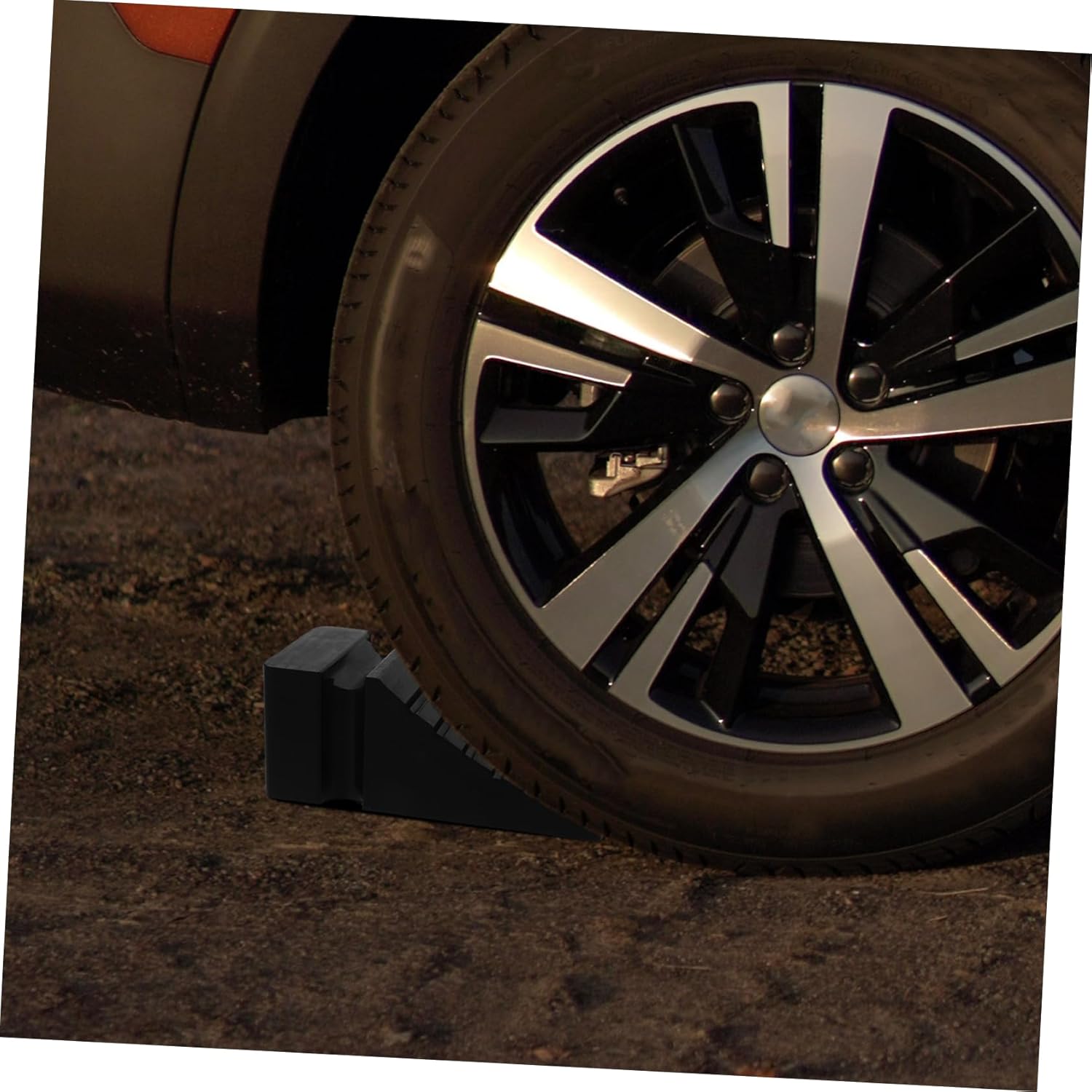 Cabilock Rubber Wheel Chock for Cars and Trucks Portable Non-Slip Tire Stopper Heavy Duty Vehicle Wheel Chock for Trailers and RVs