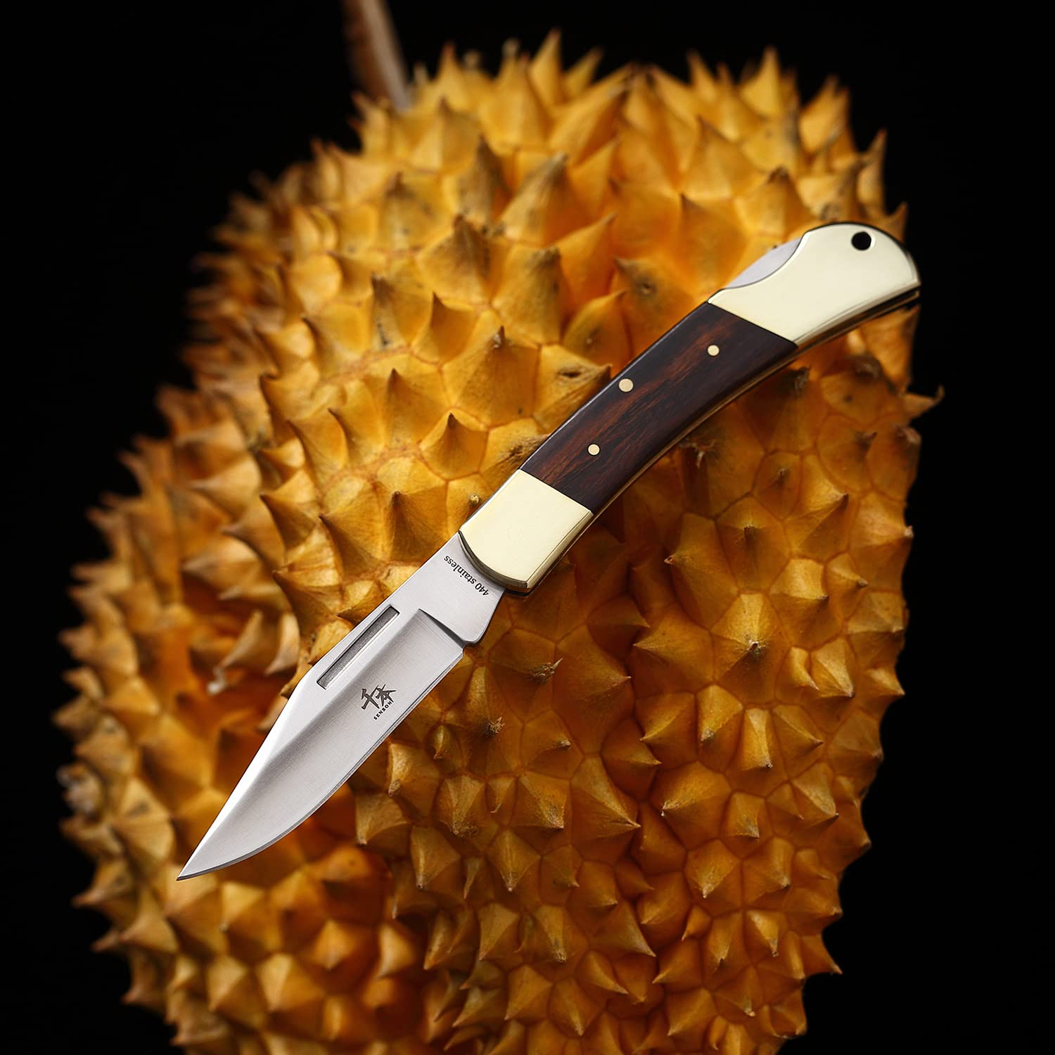 SENBON couteau pliant à verrouillage arrière 3.3in 440a couteau extérieur tranchant sable fer bois manche en cuivre avec gaine en cuir