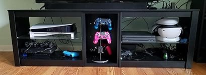 Review Image by Stephanie Reinert