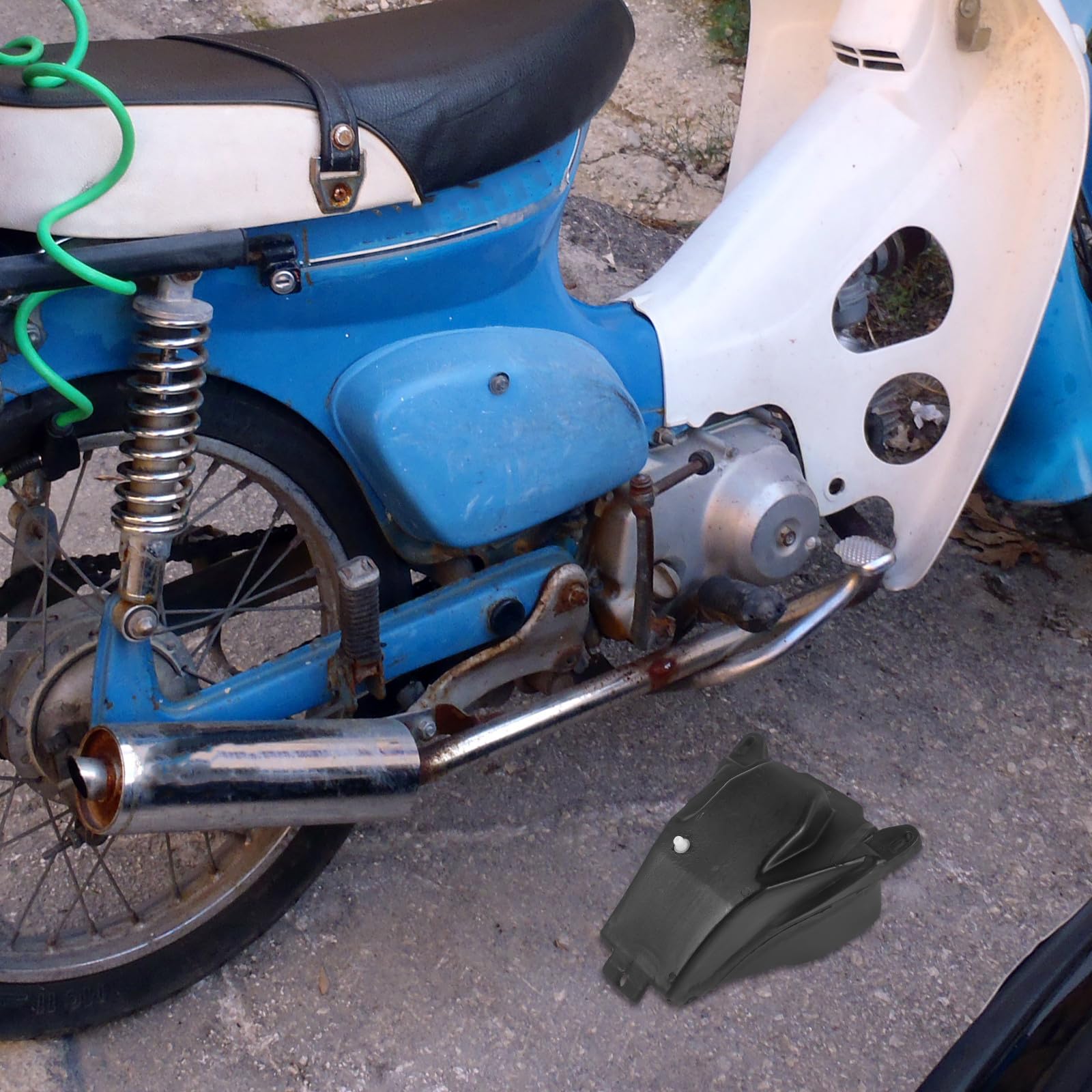 POPETPOP Serbatoio di Benzina in Plastica Leggero per Mini Moto da Cross 49cc 2 Tempi Compatibile Bici da Cross e Minimoto, Serbatoio del Carburante Piccolo Installazione Semplice per Uso