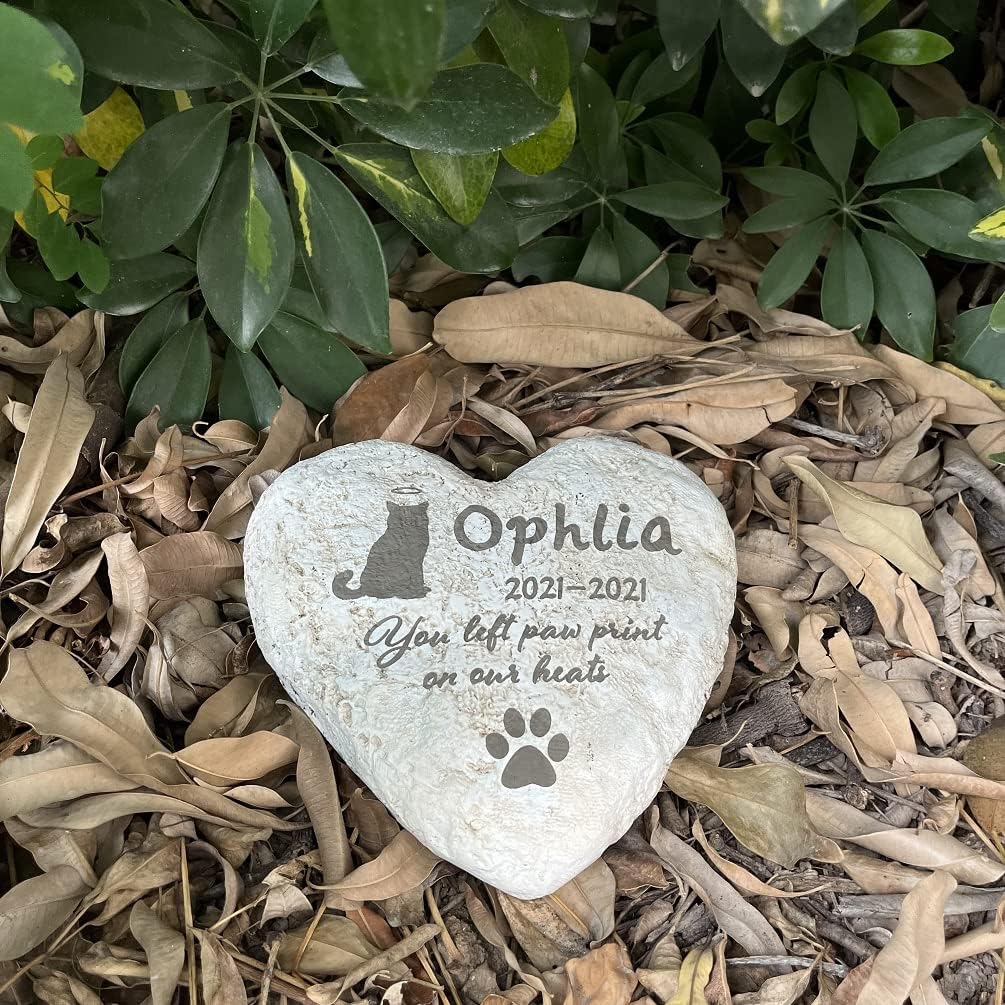 VIVIYI Heart Shaped Pet Memorial Stone Personalized Pet Grave Marker for Outdoor, Resin Dog Tombstone Cat Headstone Handmade Sympathy Gift Custom with Name Date Quote and Silhouette