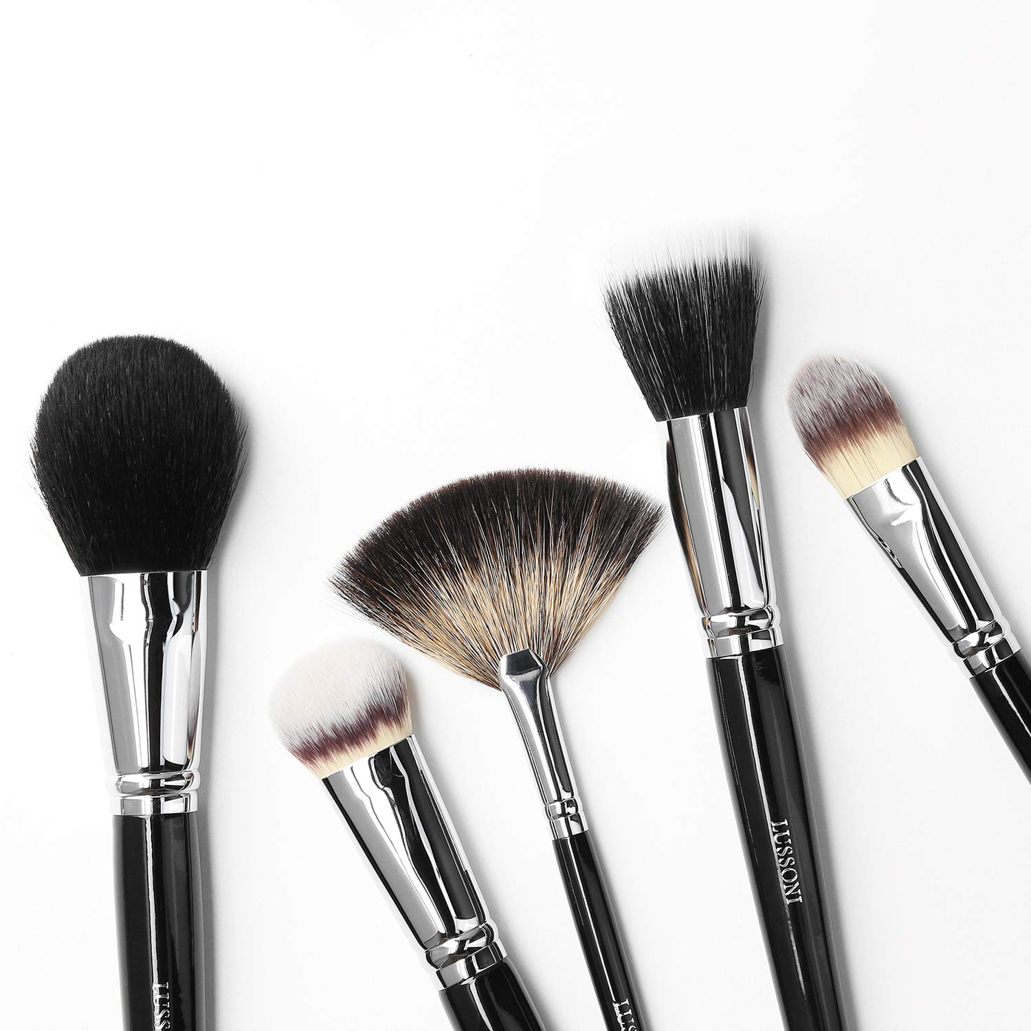 T4B LUSSONI PRO 600 Fächerpinsel – Aus Natürlichen Waschbärhaaren, Holzgriff, Für Rouge & Highlighter