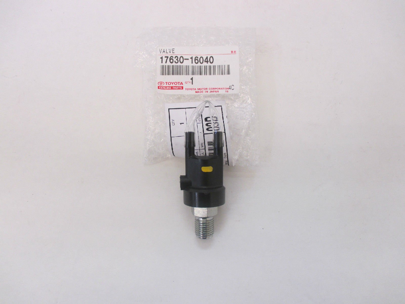Genuine 1763016040 Engine Crankcase Vent Valve de recambio 2