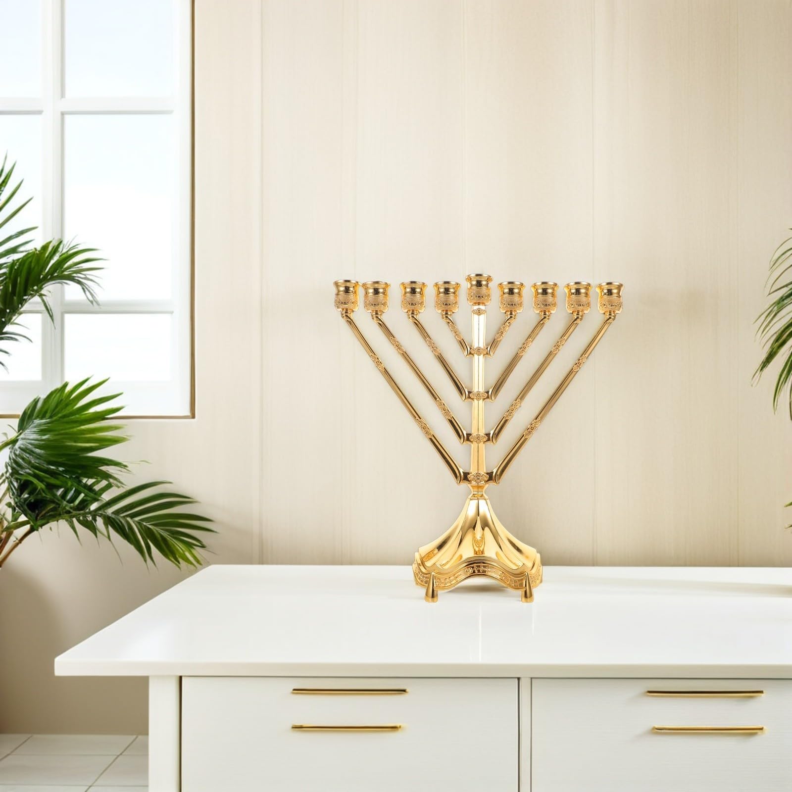 Menorá de Hanukkah Candelabro Clásico de 9 Brazos Dorado | Aleación de Zinc, Pieza Única, Centro de Mesa para Hogar y Decoración Festiva