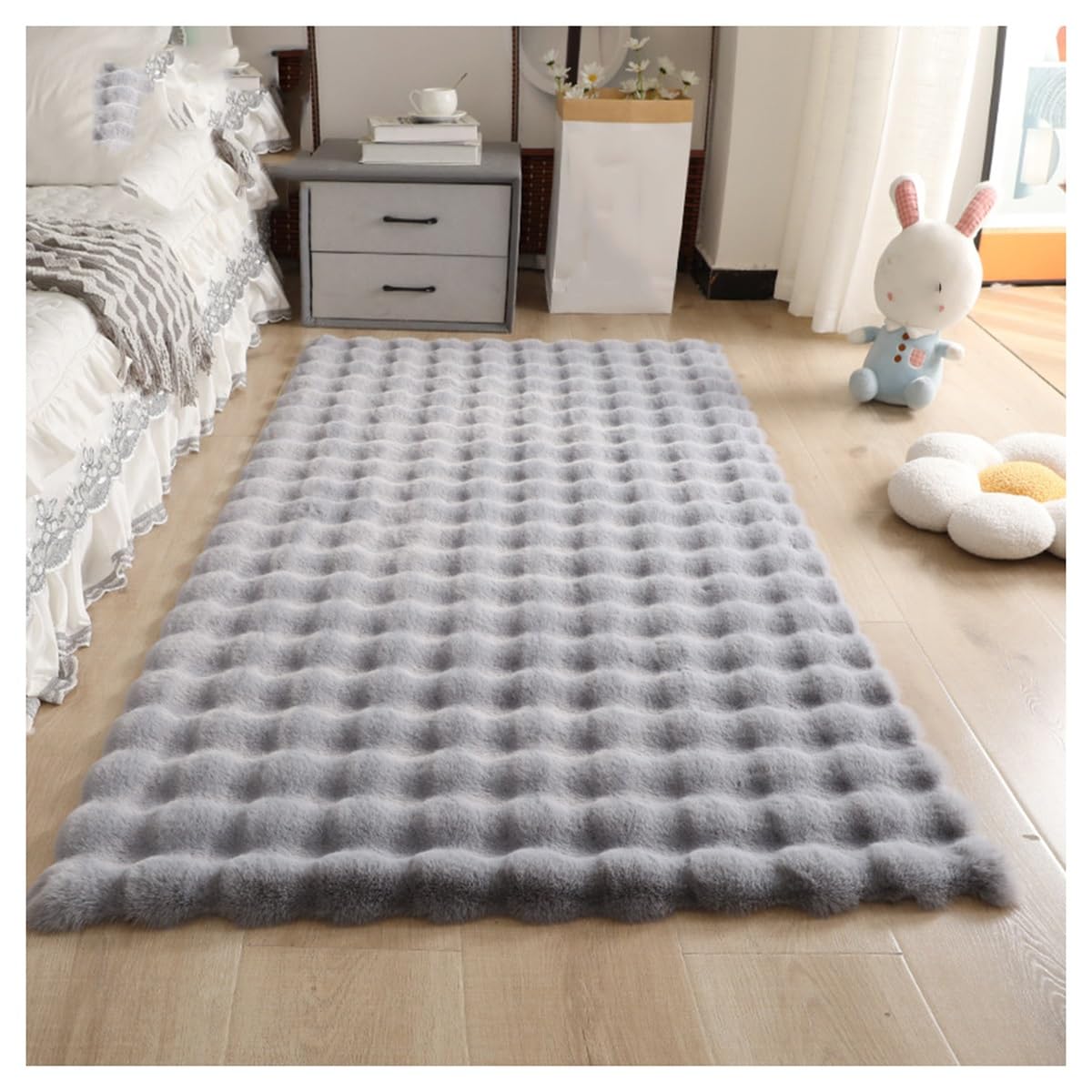 Tapis fausse fourrure moelleux et ultra doux pour un confort thermique supérieur au salon