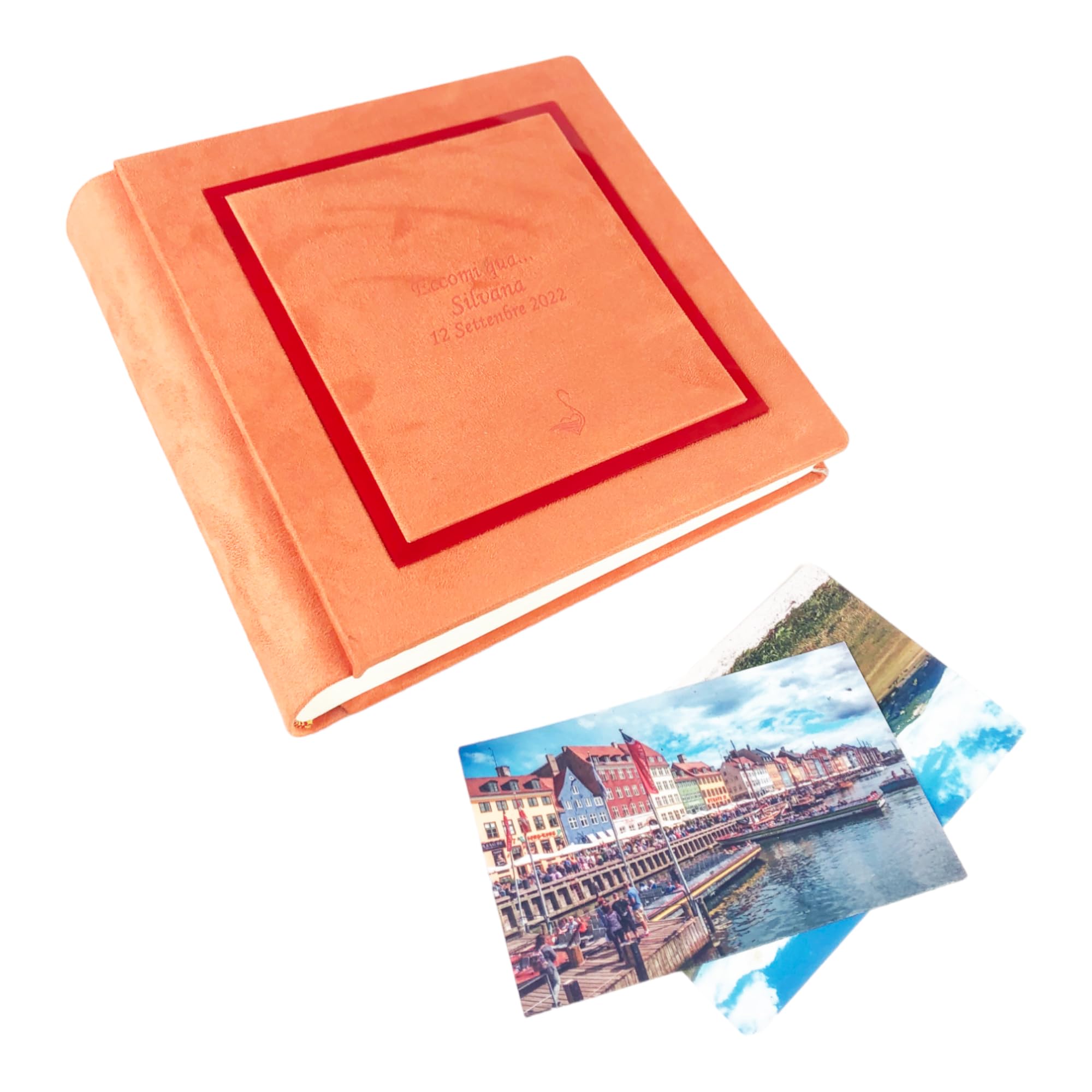 Album Fotografico Artigianale Elegante in Tessuto Alcantara, Personalizzabile con Incisione. Ideale per Matrimonio, Anniversario, Comunione, Battesimo, Tutti gli eventi (Arancio)