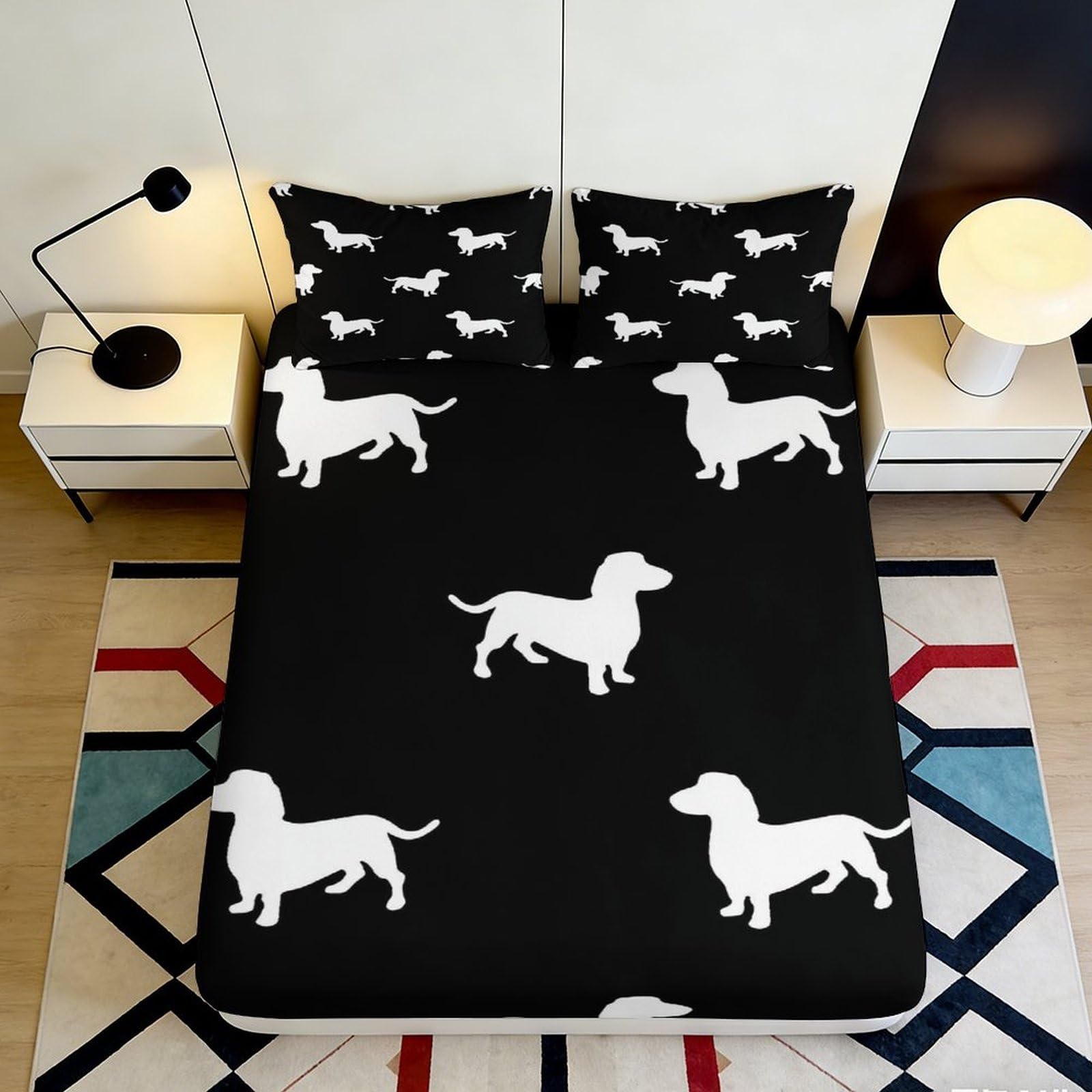 3D Printed Dachshund Pattern Fitted Sheet Microfiber Soft Breathable Black Bed Cover with White Dog Design for Bedroom Dormitory Guest Room 160x200x25cm