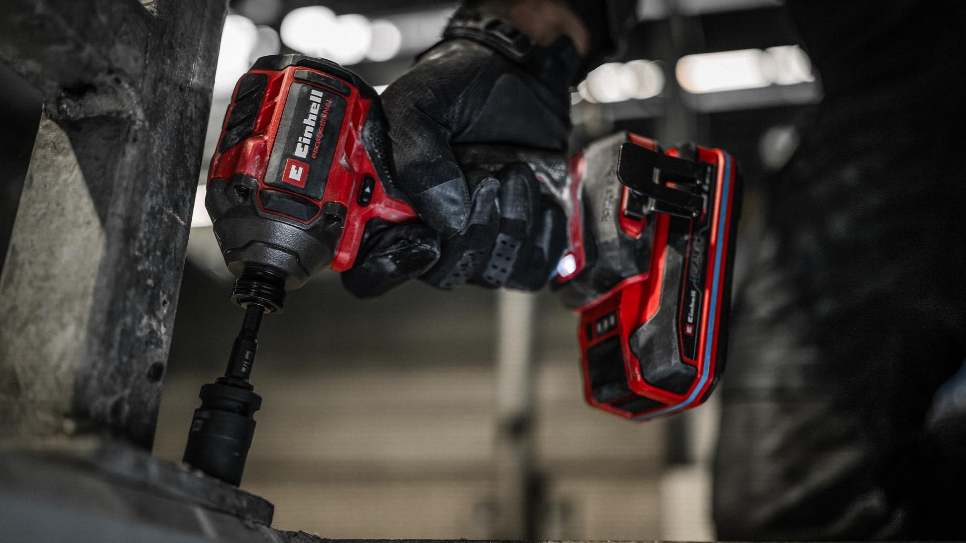 Einhell Professional Visseuse à chocs sans fil TP-CI 18/250 Li BL-Solo Power X-Change (18 V, couple de 250 Nm, moteur sans charbon, porte-embout 6 pans creux, lampe LED, sans batterie)