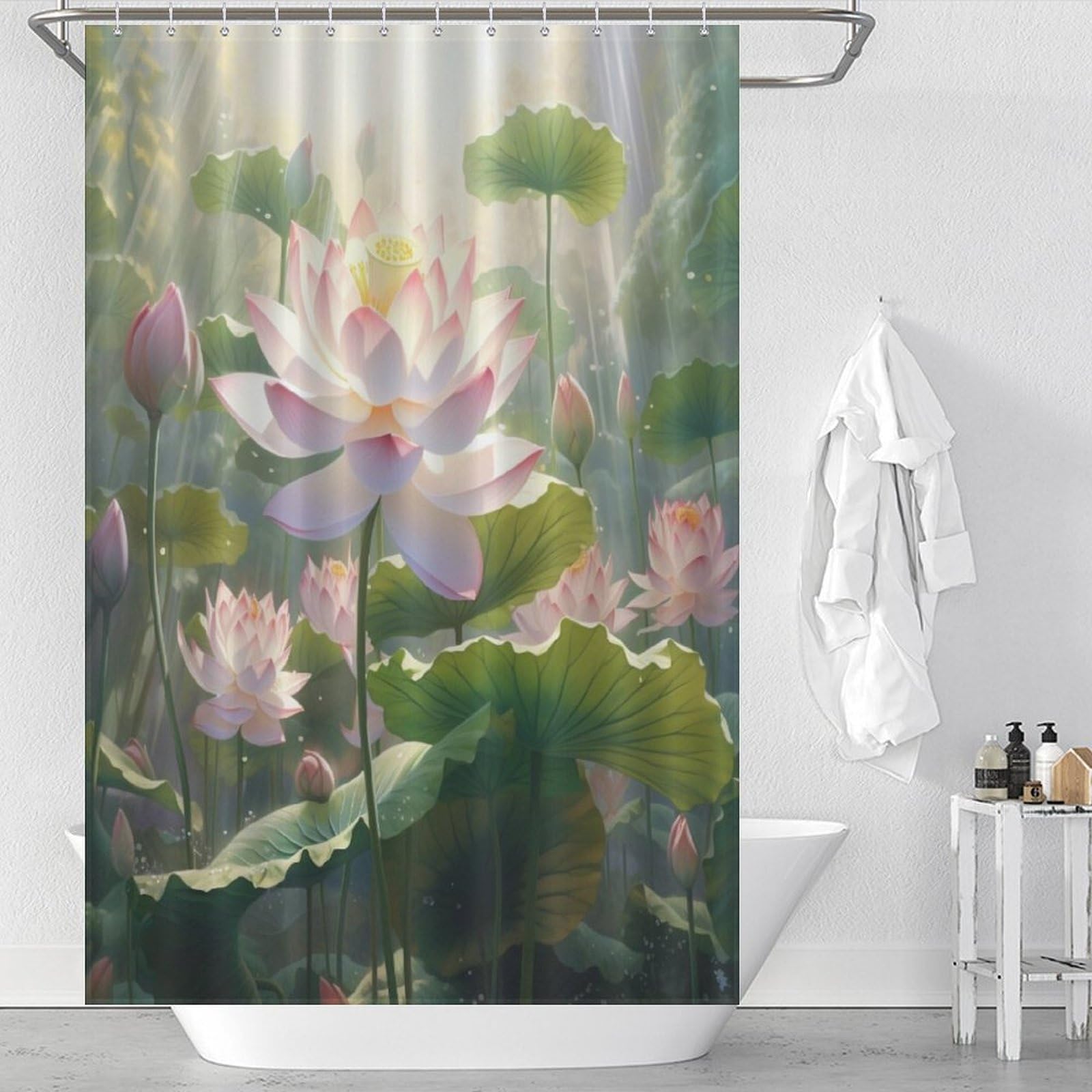 Rideau de baignoire Lotus résistant avec trous renforcés pour éviter l'eau au sol