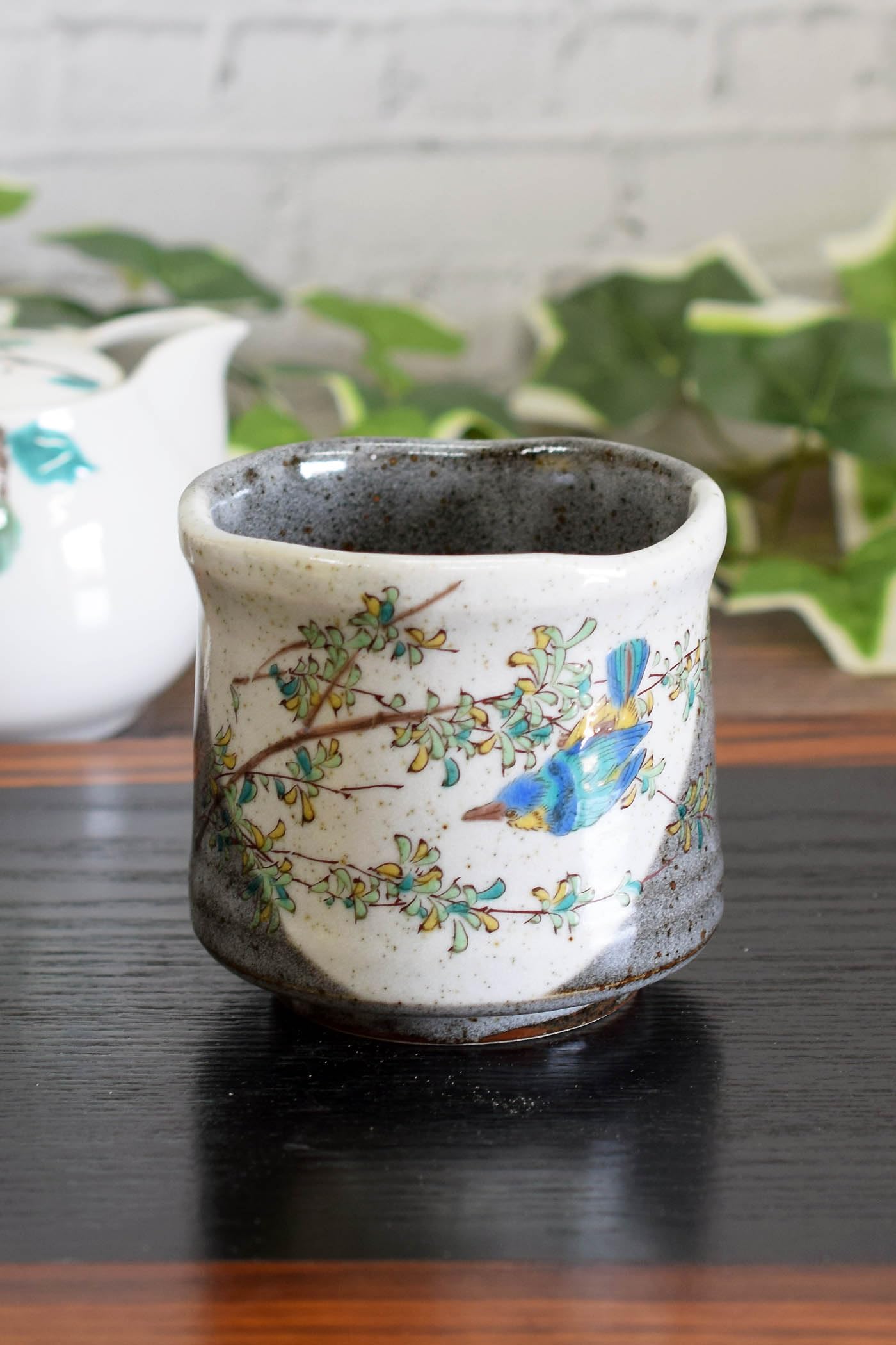 Waza no Kurashi no Kutani Ware Tea Cups, Large Tea Cup Rice Bowl, Ceramic, Brand, Japanese Dish, Made in Japan, Birthday Gift, Sixtieth Birthday Celebration, Old School Celebration, Celebration, Umbre