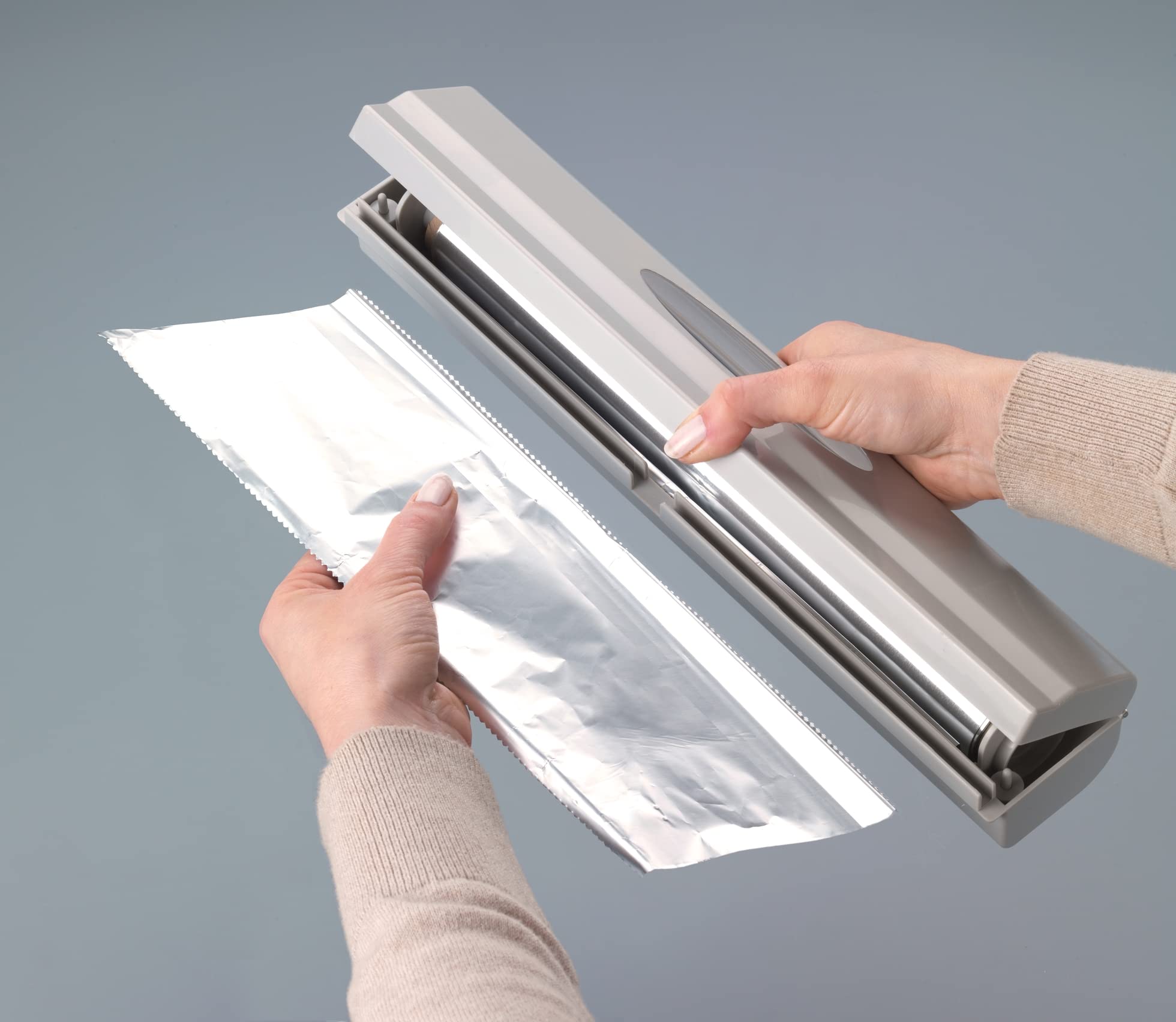 Wenko 86678100 Dispenser di pellicola alimentare Perfect Cutter, antracite, plastica, 38 x 5,2 x 6,7 cm